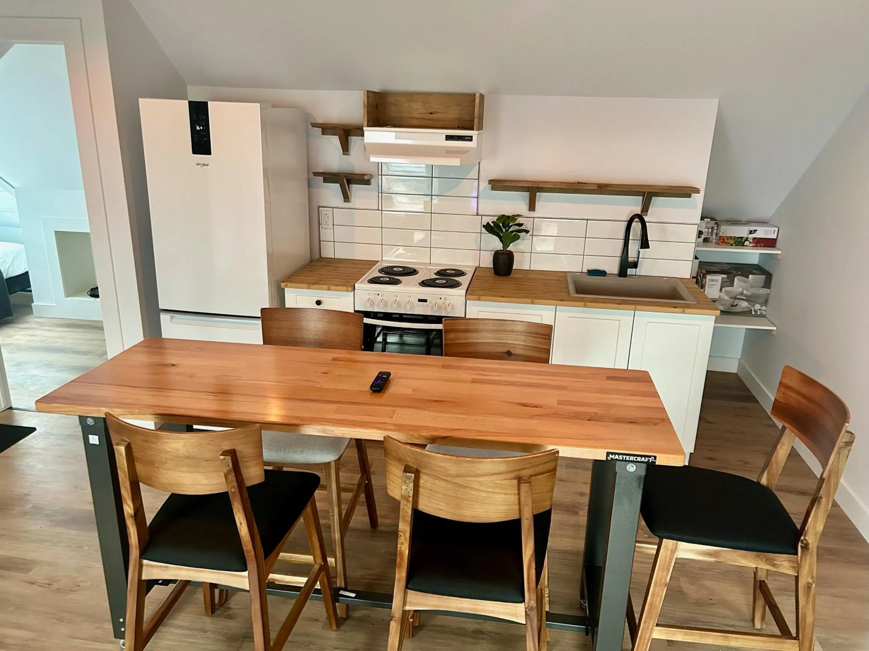 Kitchen or kitchenette in Bleu Mer, hôtel & résidences