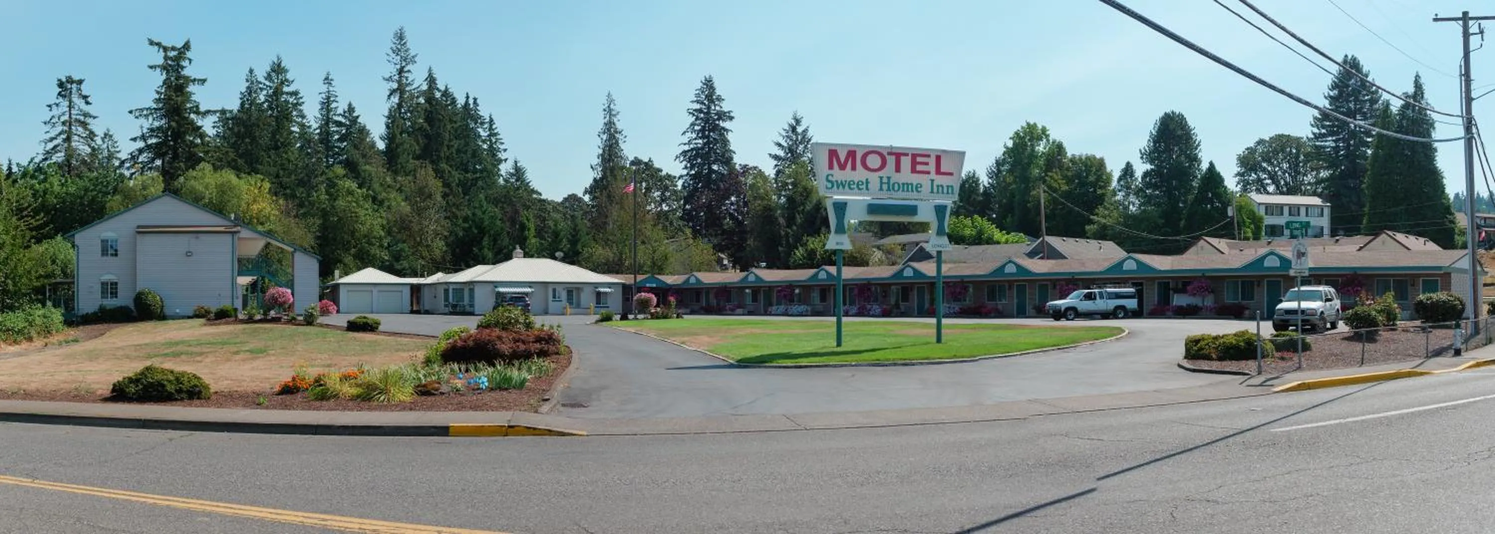 Property building in Sweet Home Inn