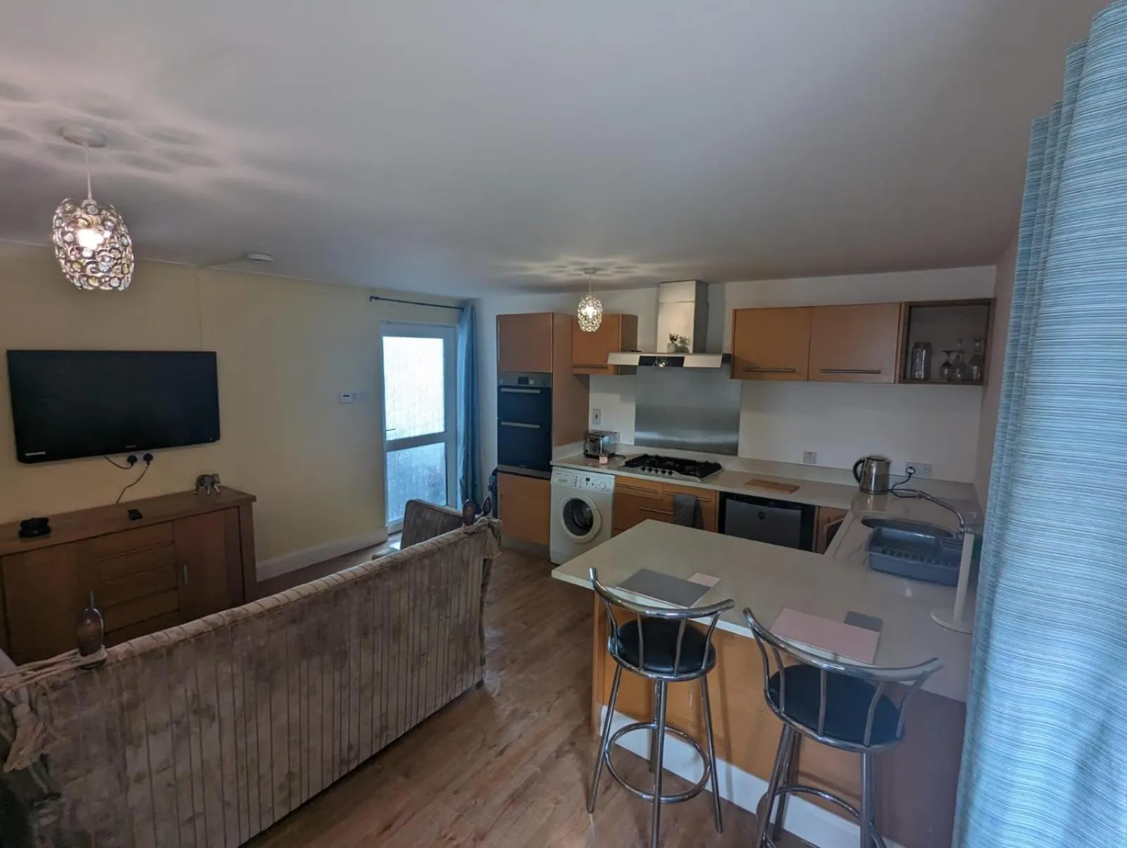 Double Room with Private Bathroom in Antrim Heights Estate