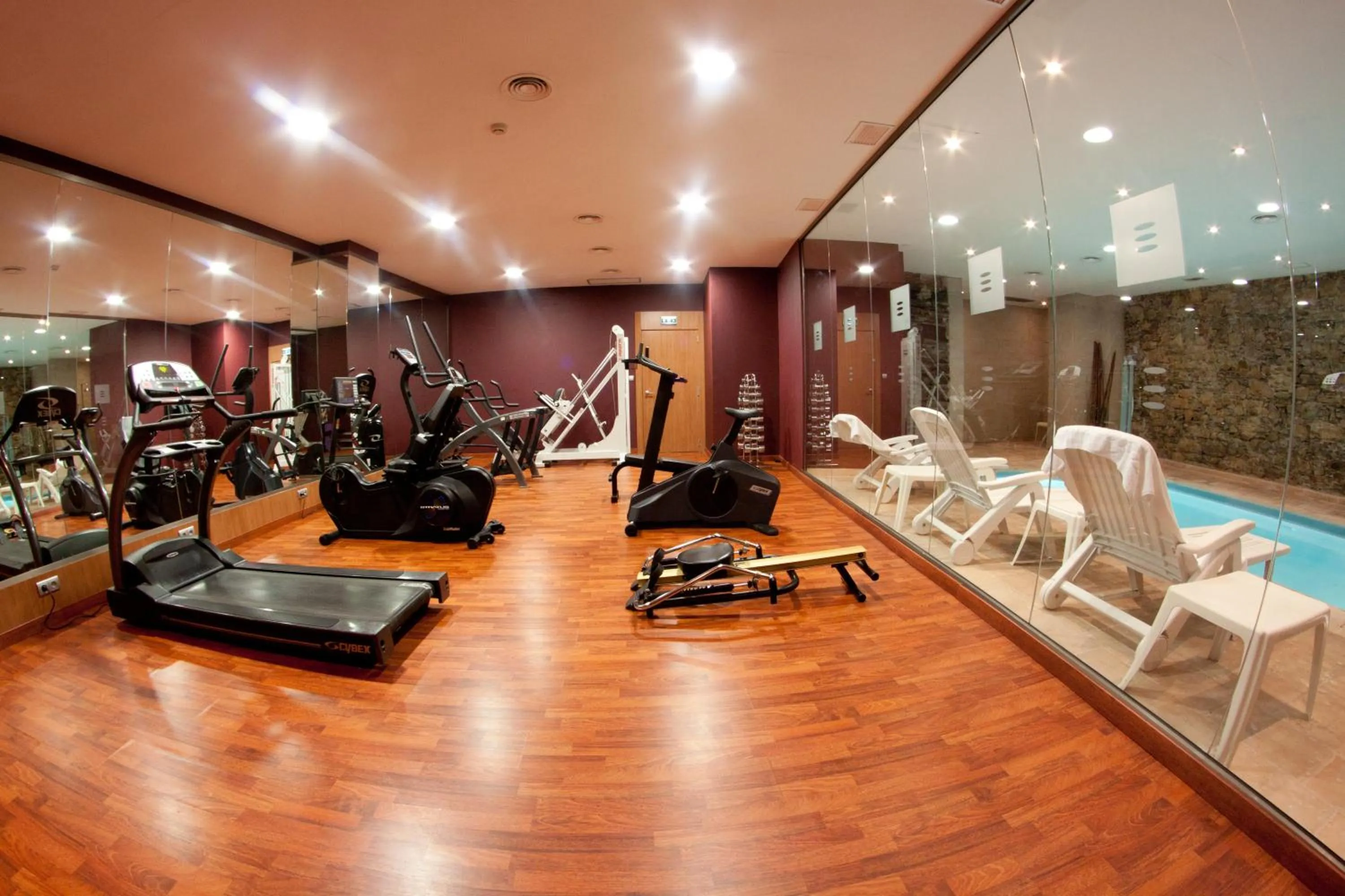 Fitness centre/facilities in Alti Hôtel