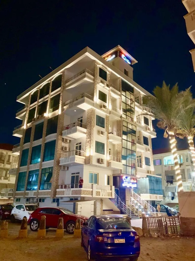 Facade/entrance in El Mena Beach