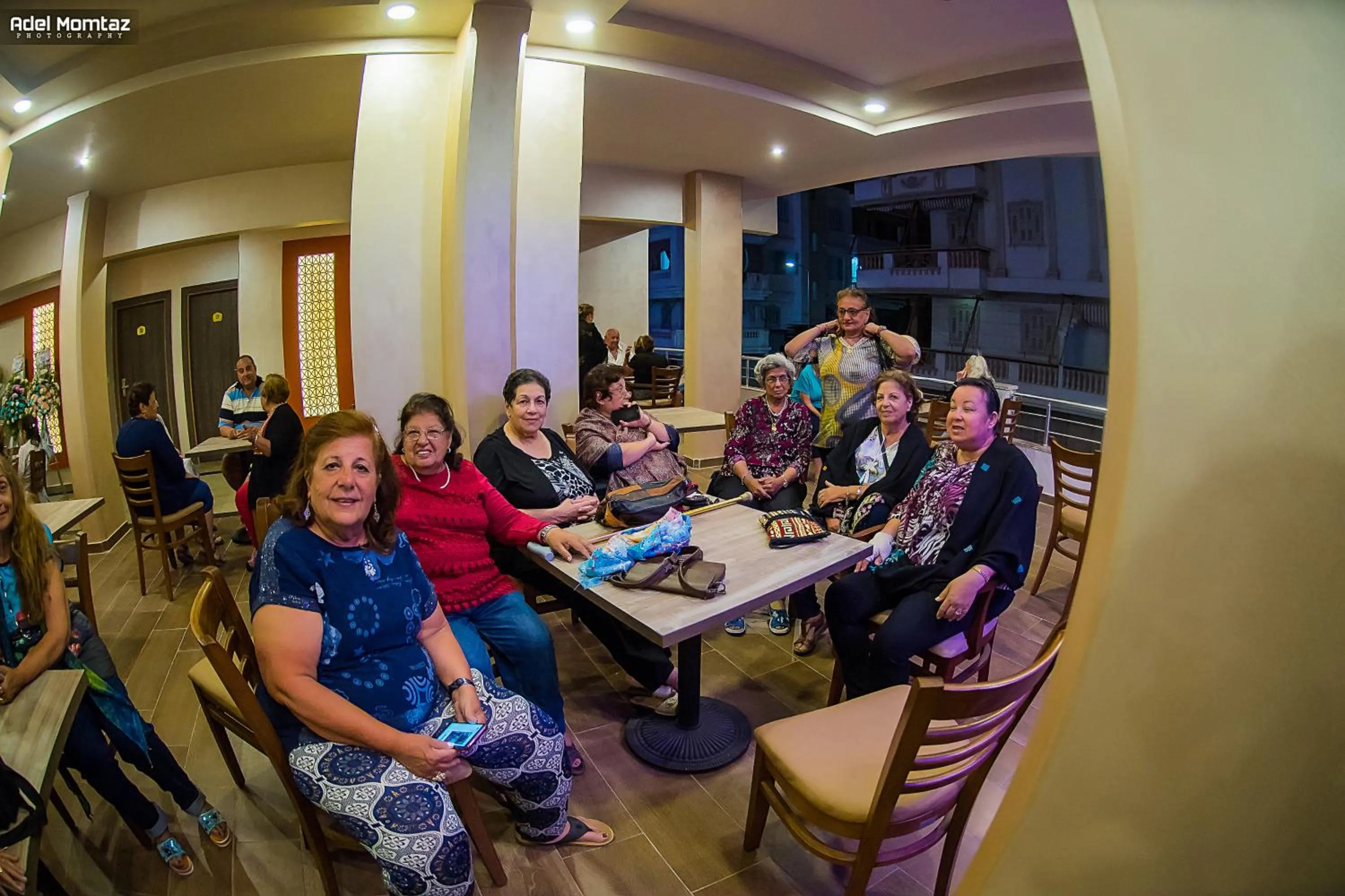 Restaurant/places to eat in El Mena Beach