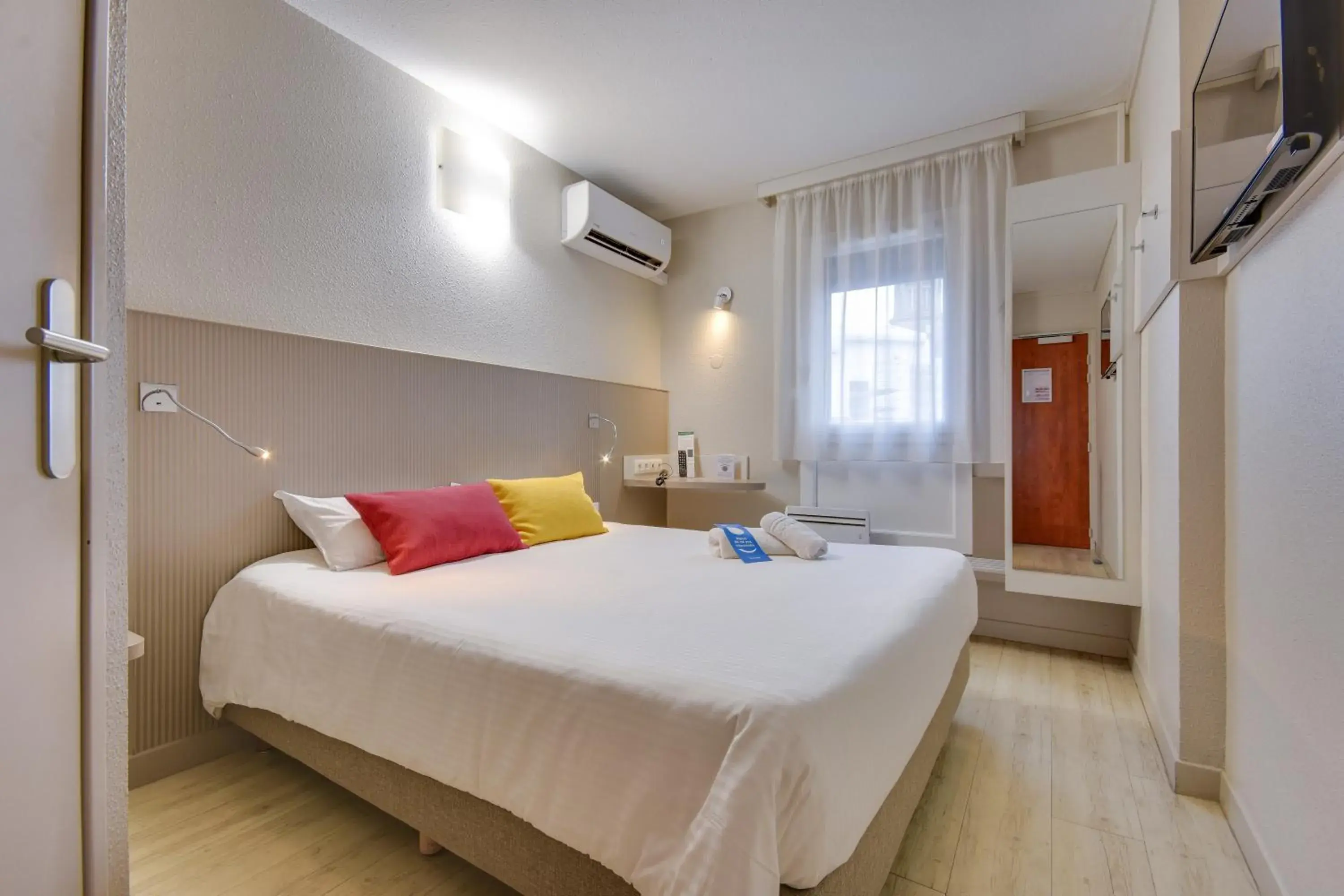 Double Room in Brit Hotel Lille Centre Double Room in Brit Hotel Lille Centre