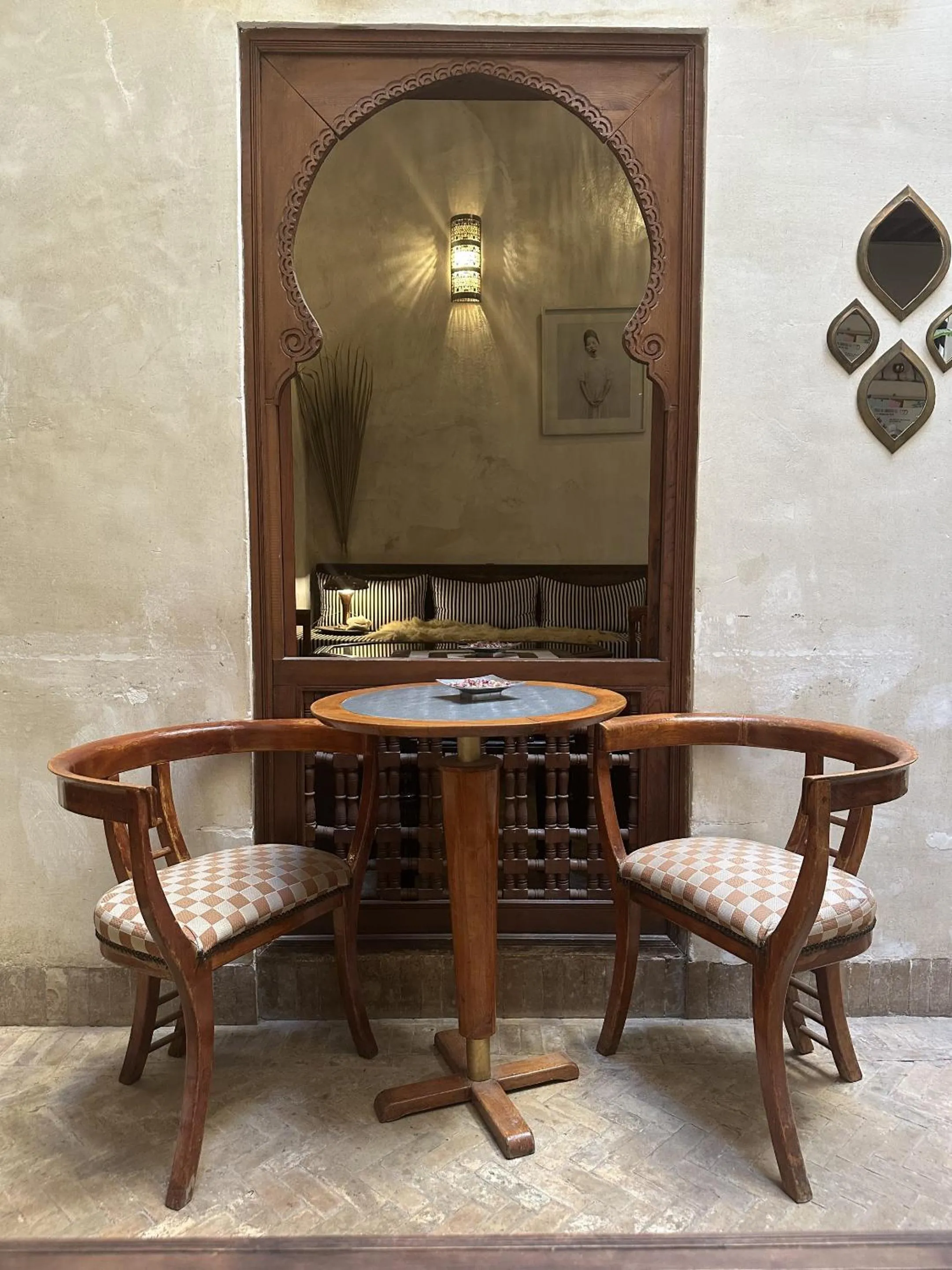 Property building in Dar Rafti