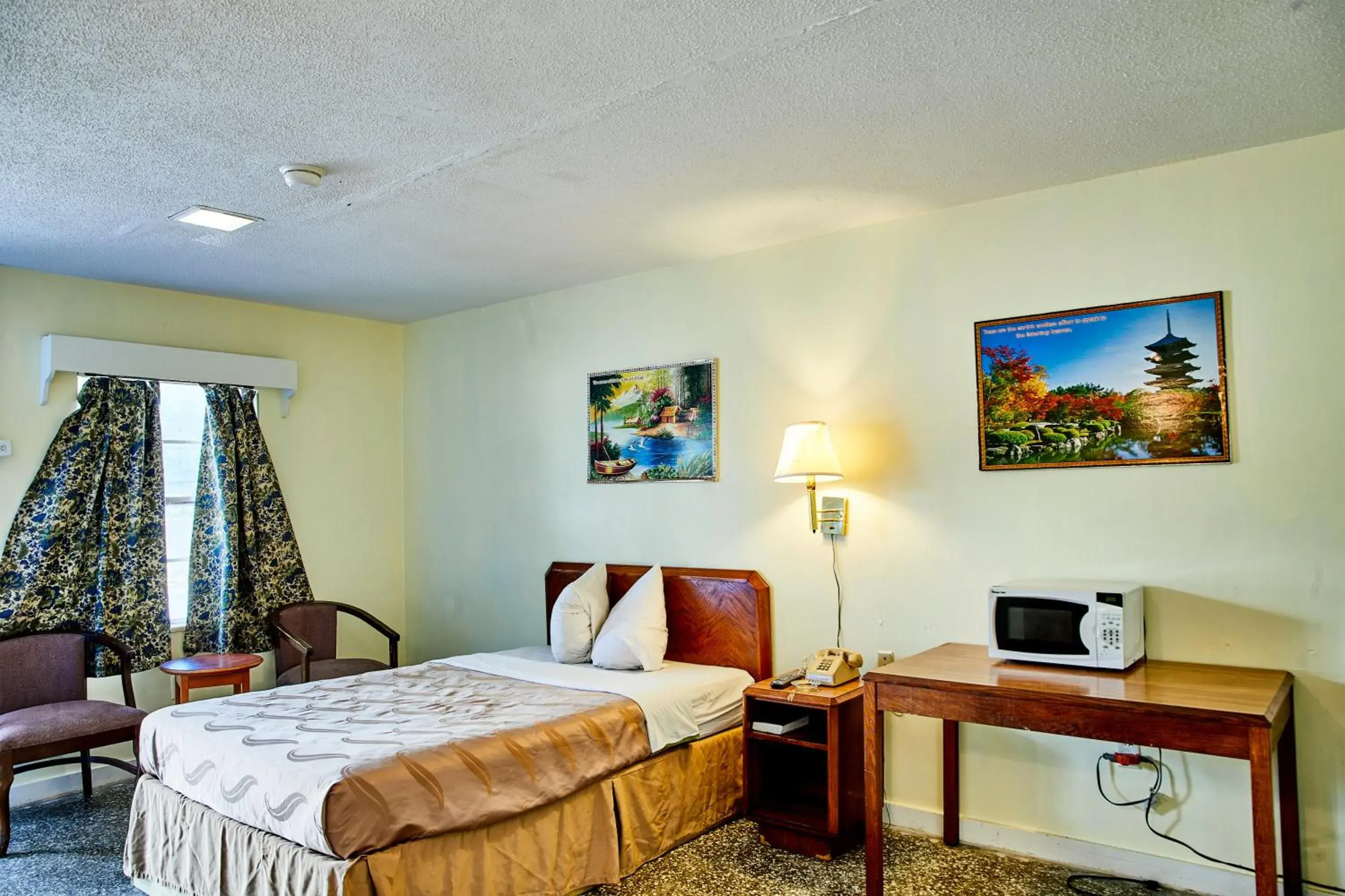Single Room - single occupancy in Hospitality Inn Single Room - single occupancy in Hospitality Inn