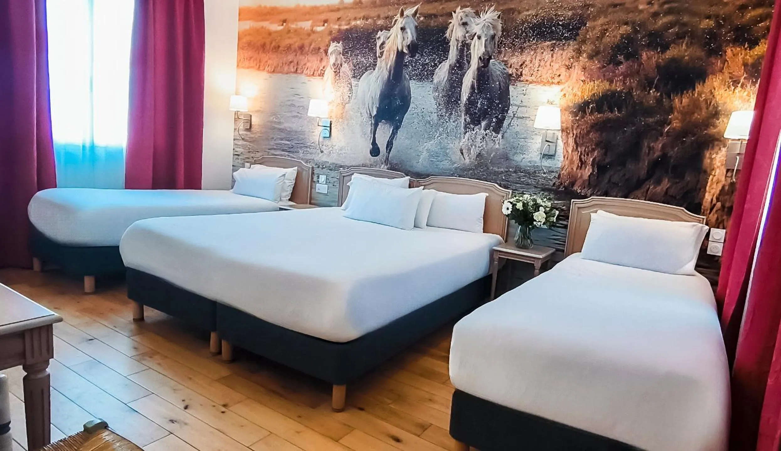 Bed in Logis VIGNES BLANCHES*** Hôtel Cosy et restaurant de terroir