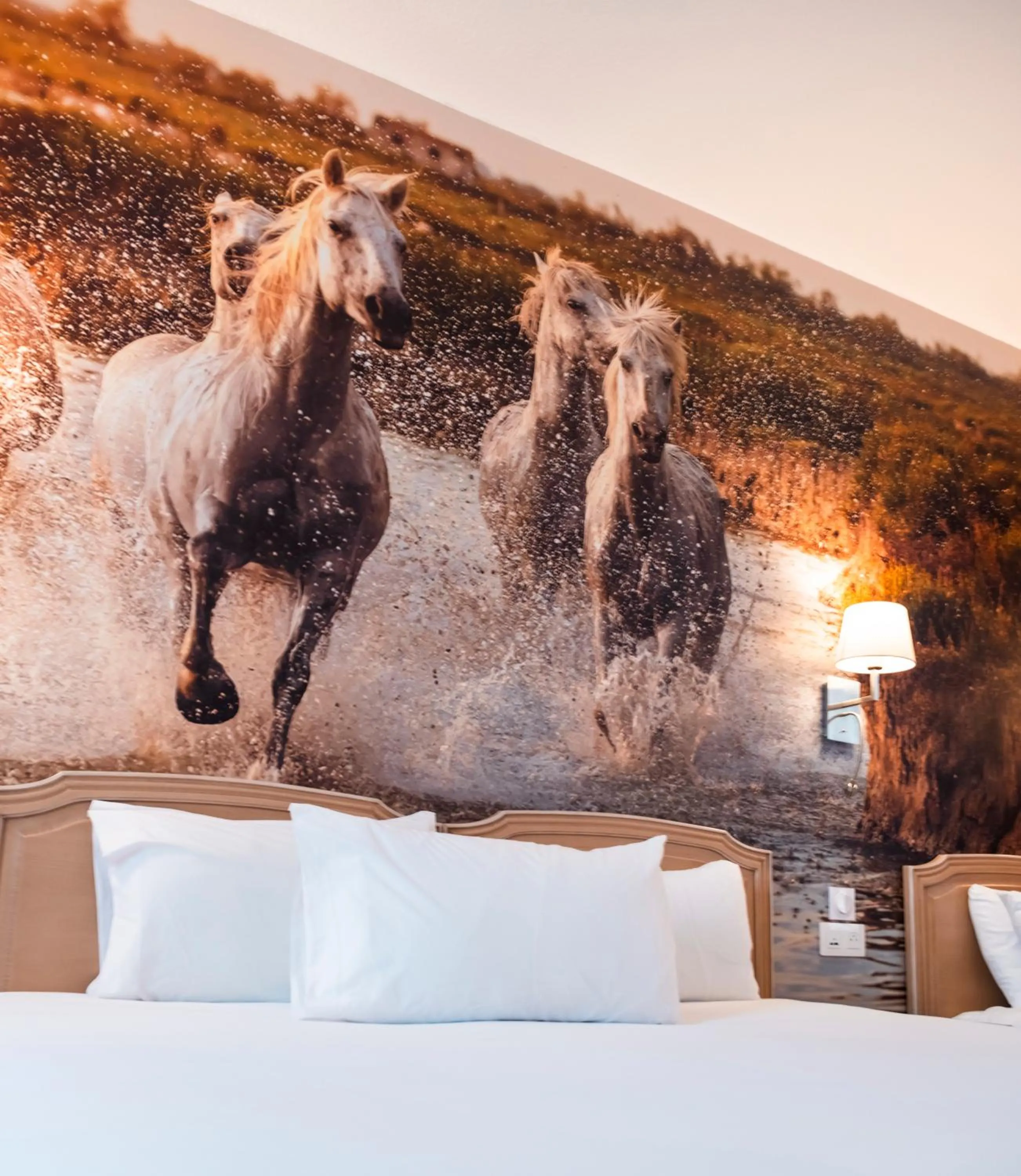 Bed in Logis VIGNES BLANCHES*** Hôtel Cosy et restaurant de terroir