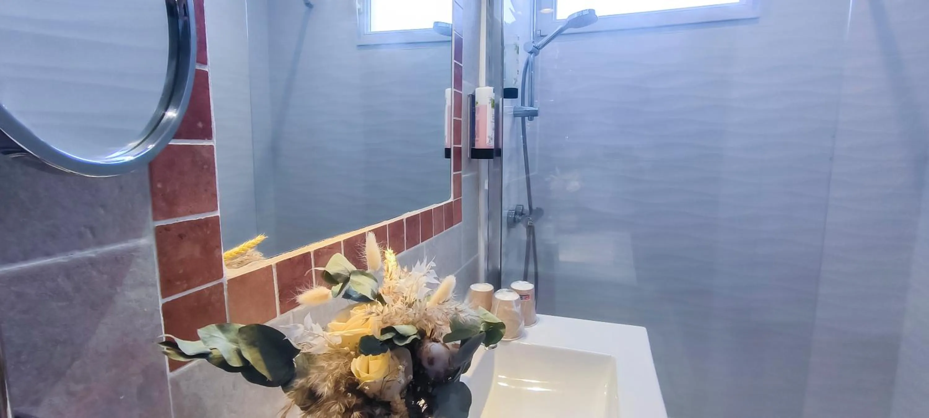 Logis VIGNES BLANCHES*** Hôtel Cosy et restaurant de terroir