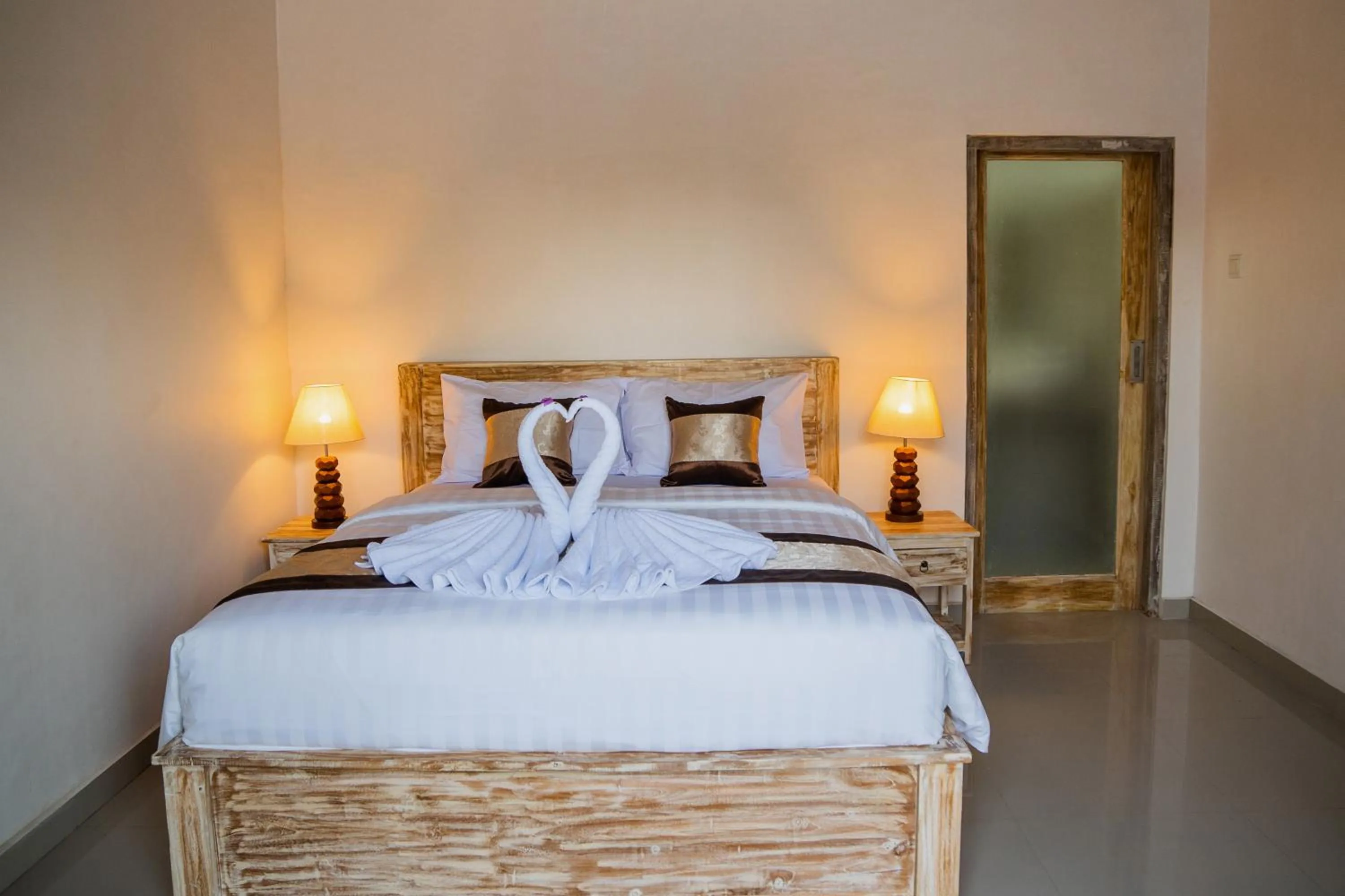 Photo of the whole room, Bed in Kayu Kuning Cottage