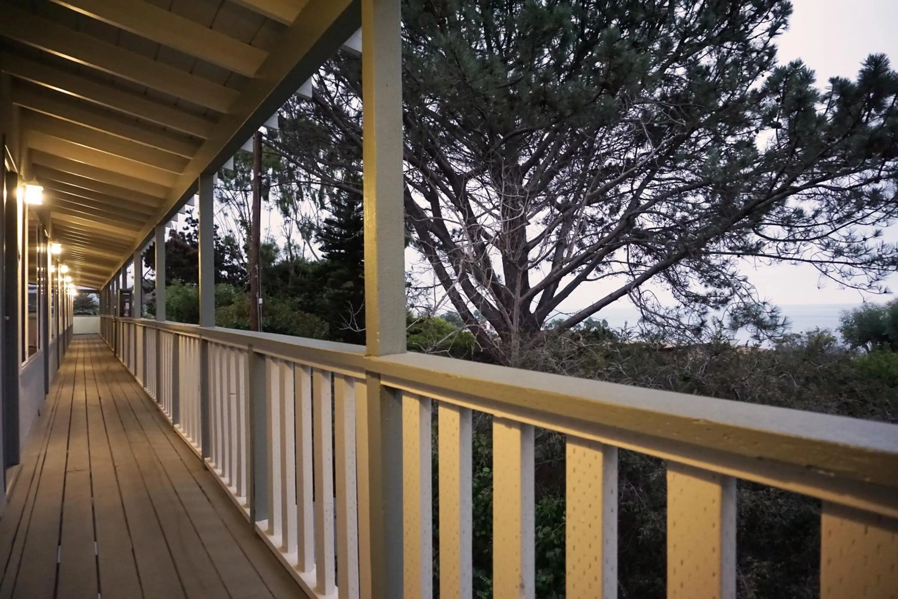 Balcony/Terrace in Crescent Bay Inn