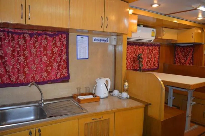 Thongsomboon Club Hotel