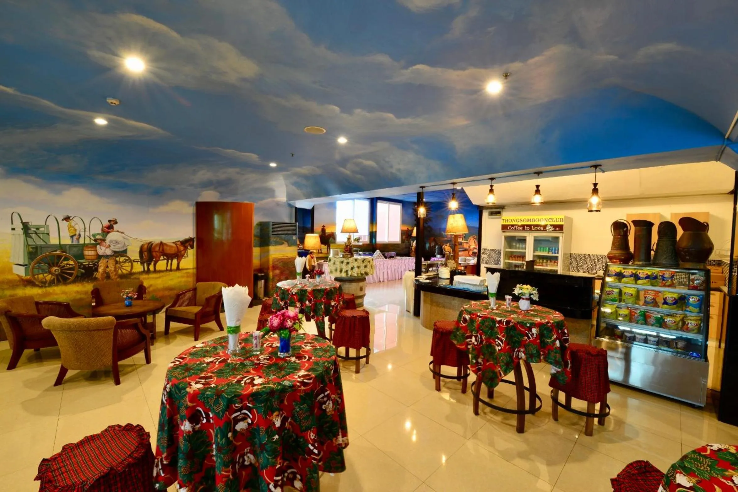 Breakfast in Thongsomboon Club Hotel