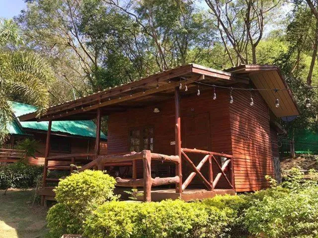 Thongsomboon Club Hotel