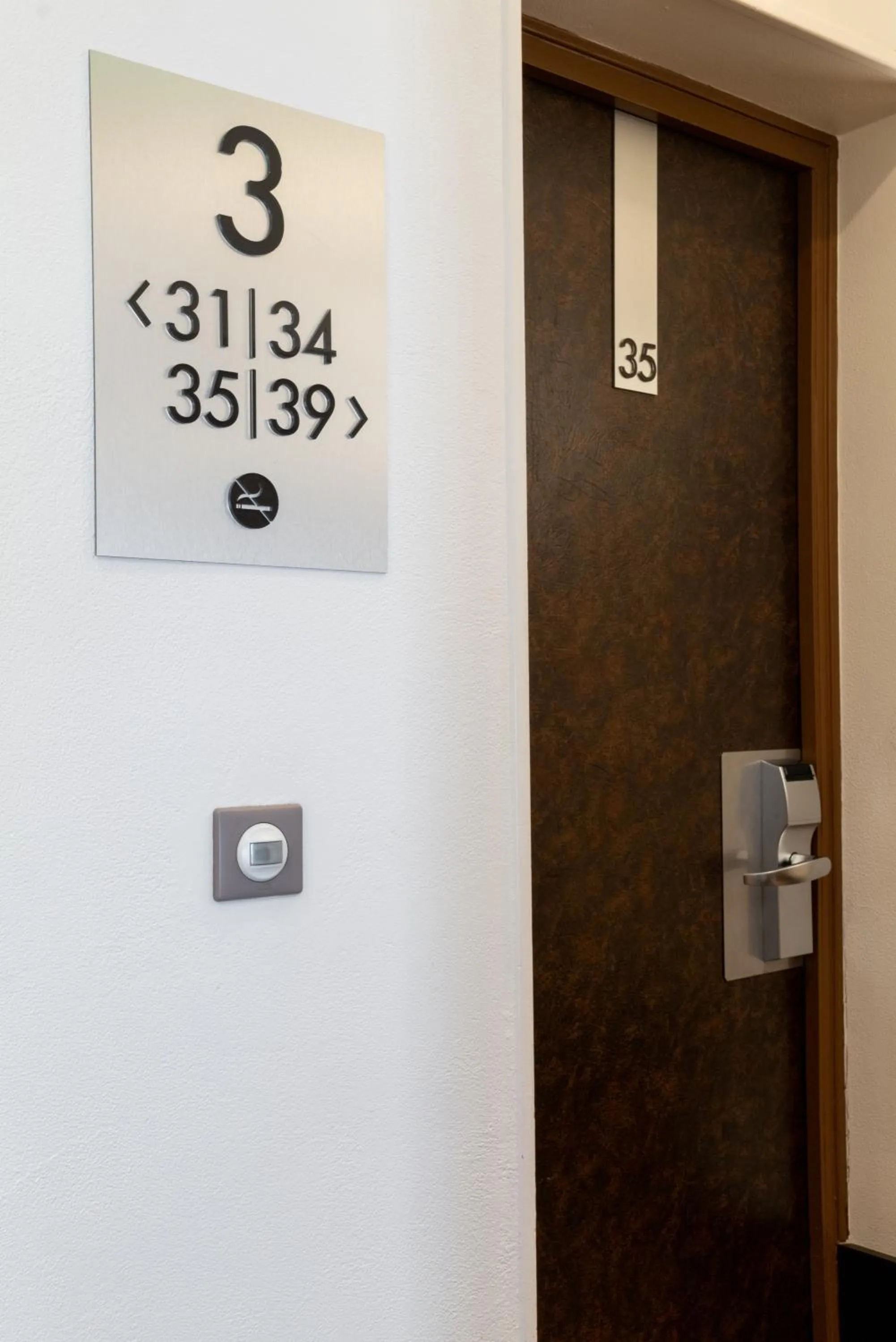 Property building in Hôtel Le Colisée