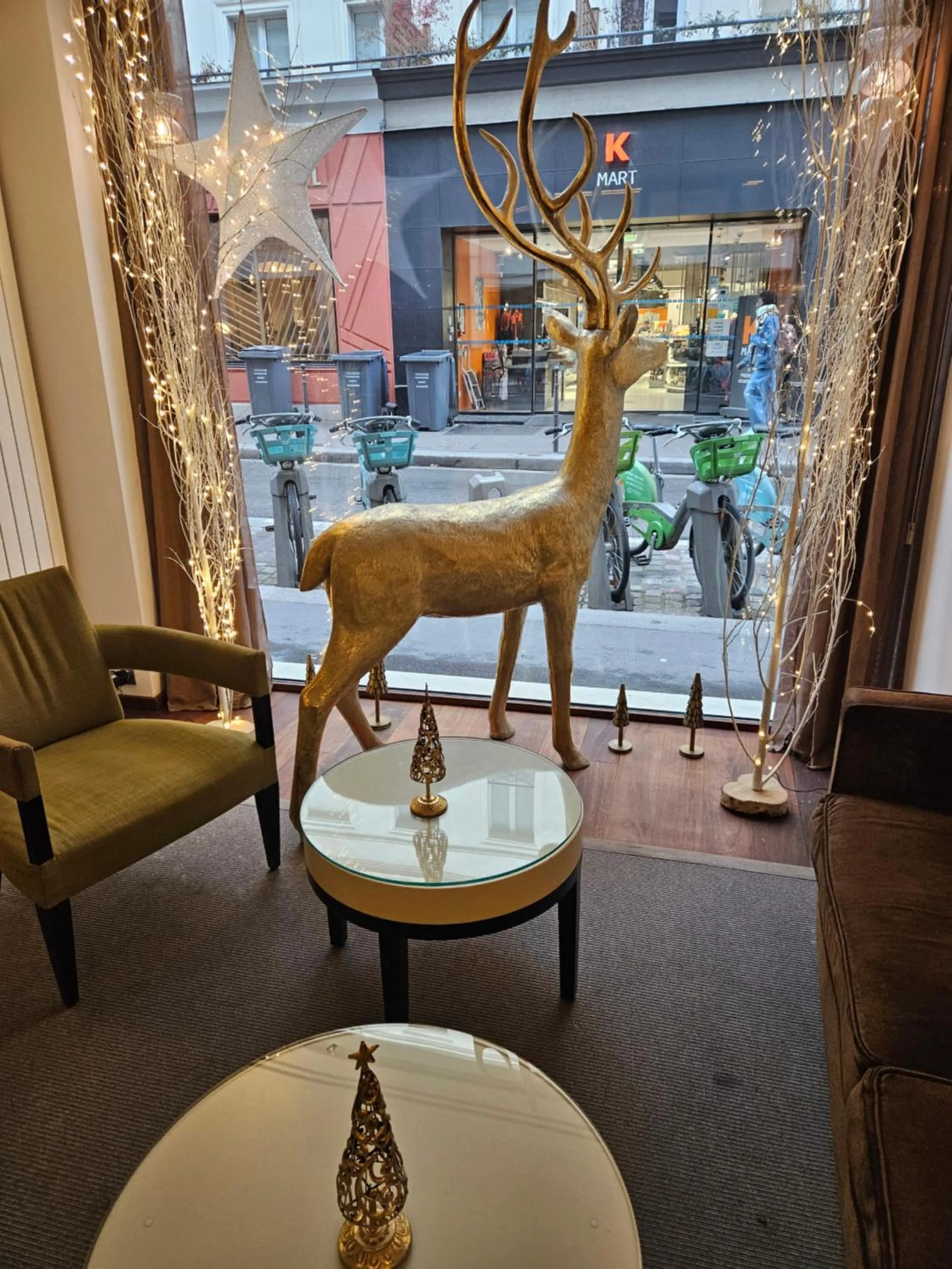 Decorative detail in Hôtel Le Colisée