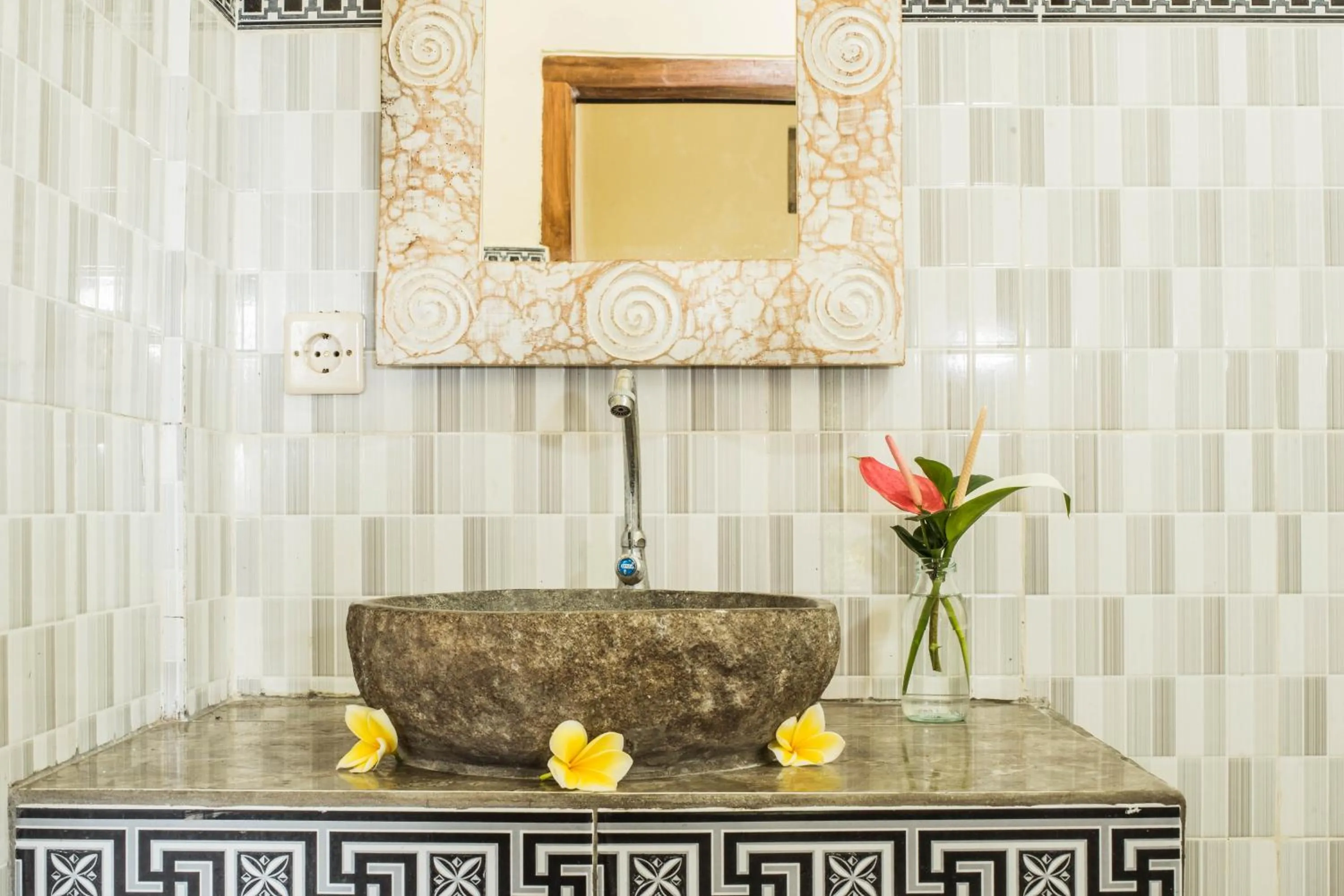 Shower in Arana Garden Ubud