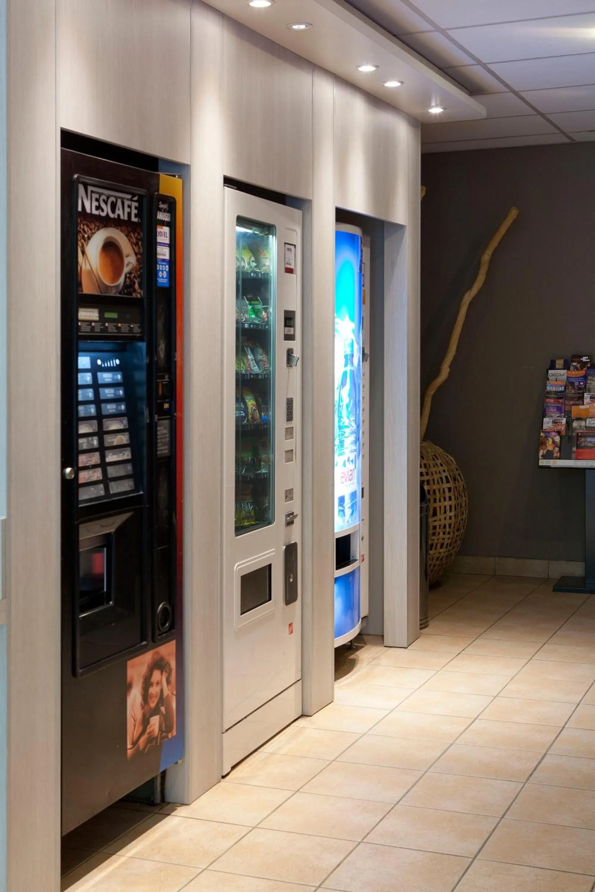 Lobby or reception in CYAN HOTEL - Roissy Villepinte Parc des Expositions