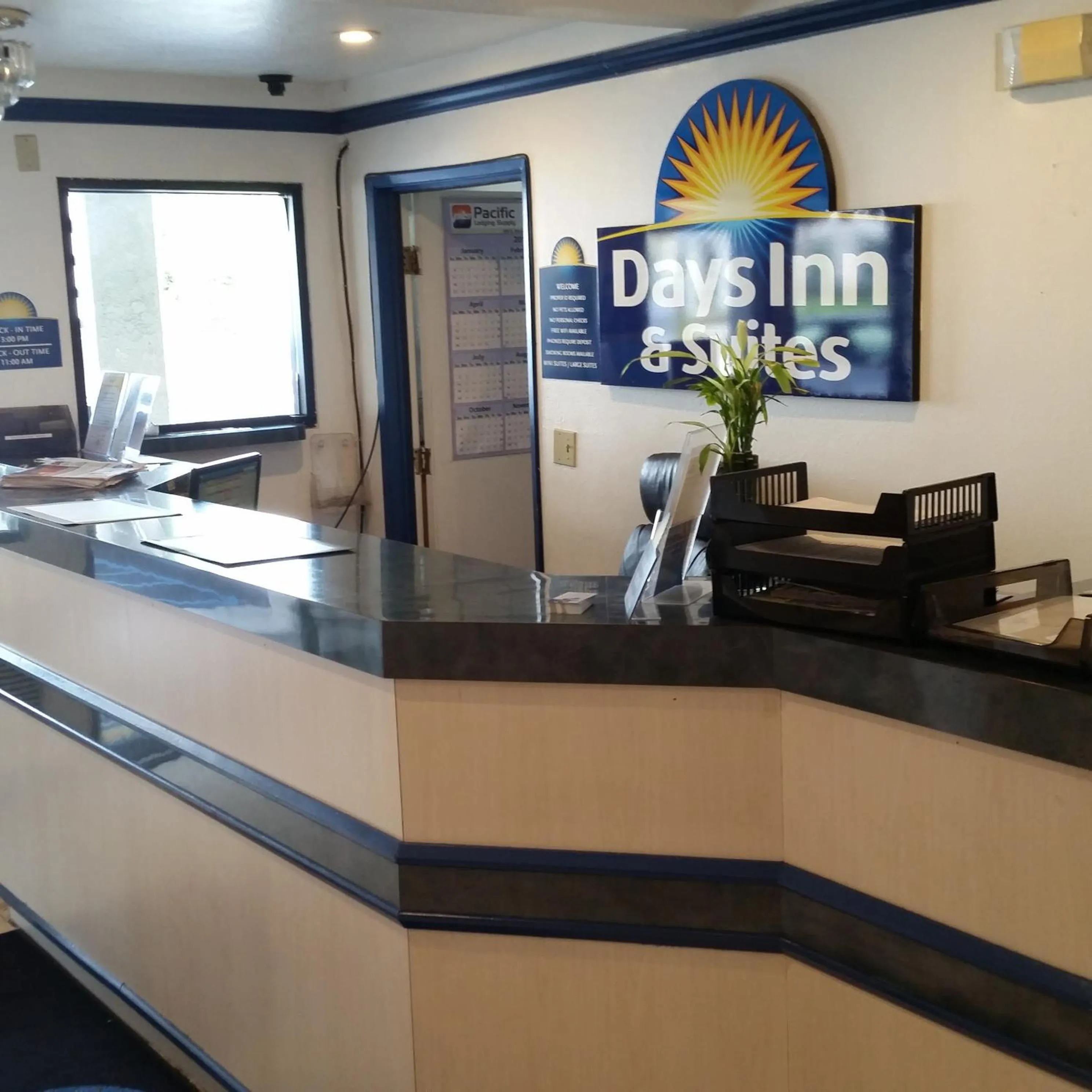 Lobby or reception in Days Inn by Wyndham Orange Anaheim