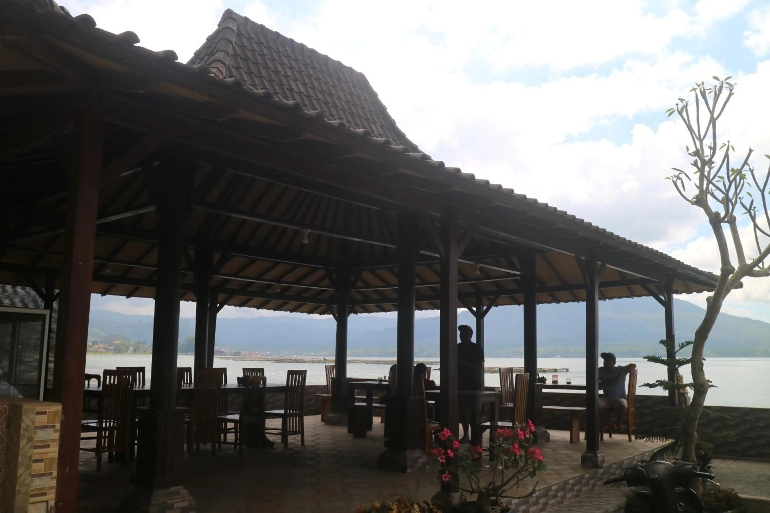Restaurant/places to eat in Batur Green Lakeview in Kintamani Bali