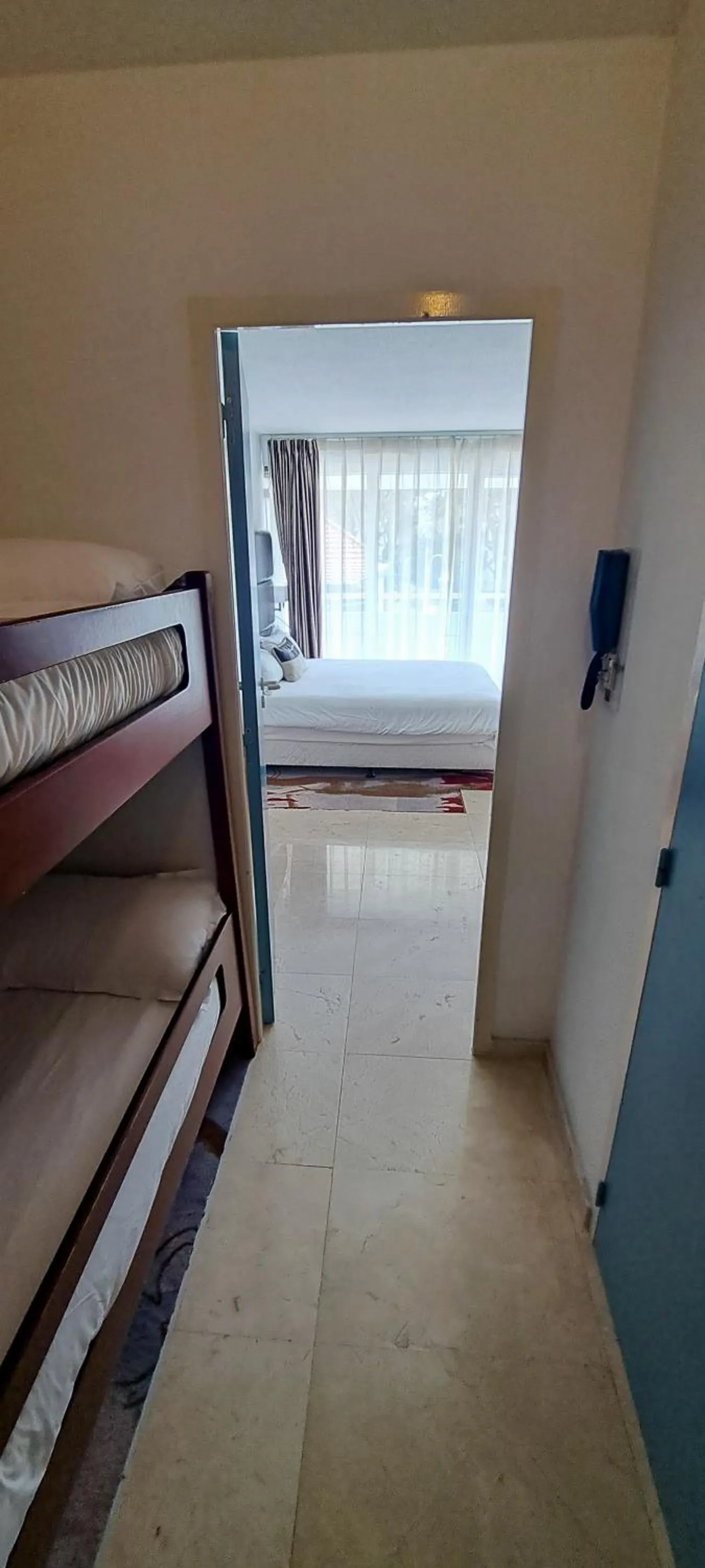 Bed in Appart'hôtel Le Trianon