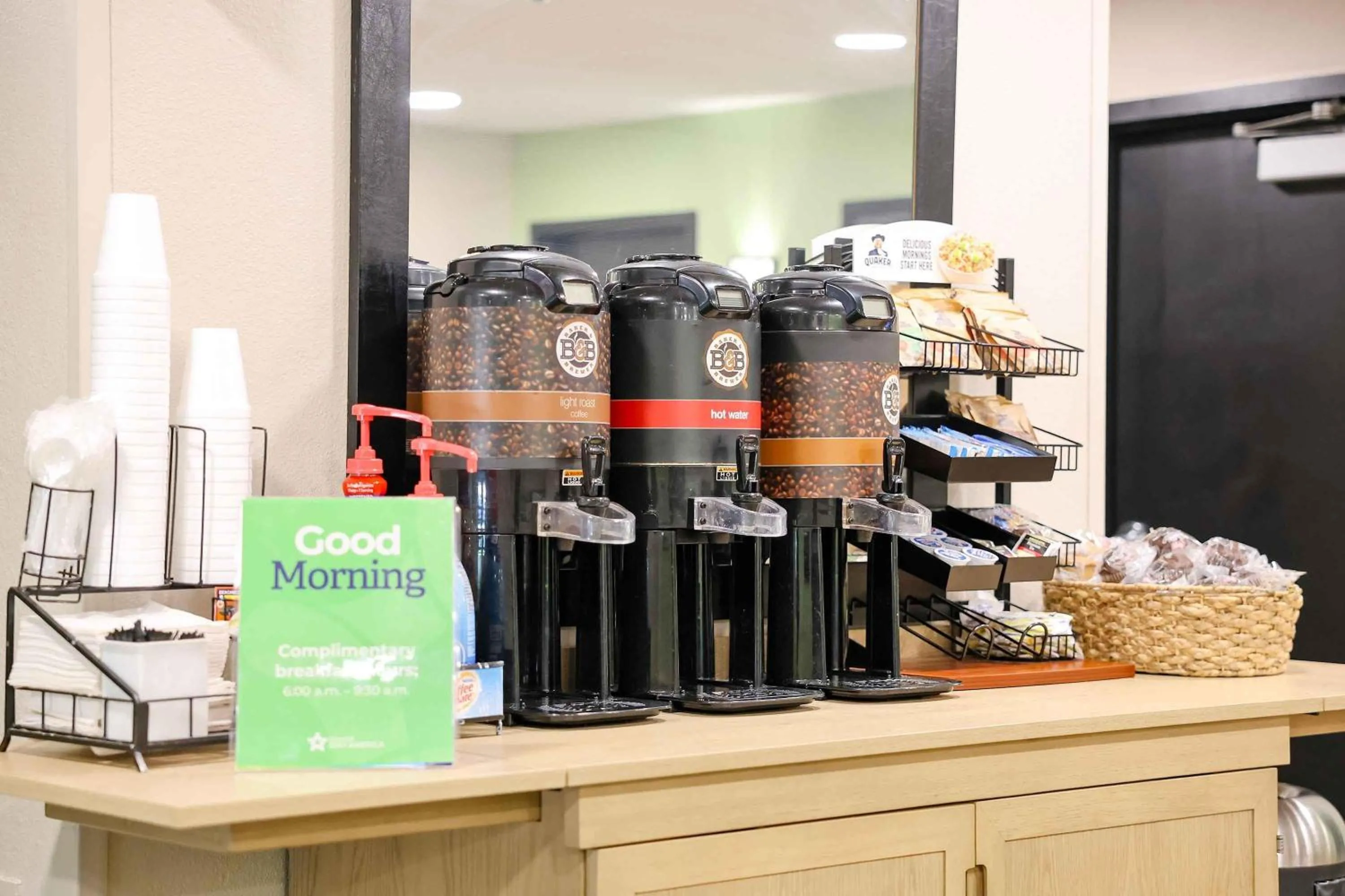 Restaurant/places to eat in Extended Stay America Suites - Cleveland - Beachwood - Orange Place - South