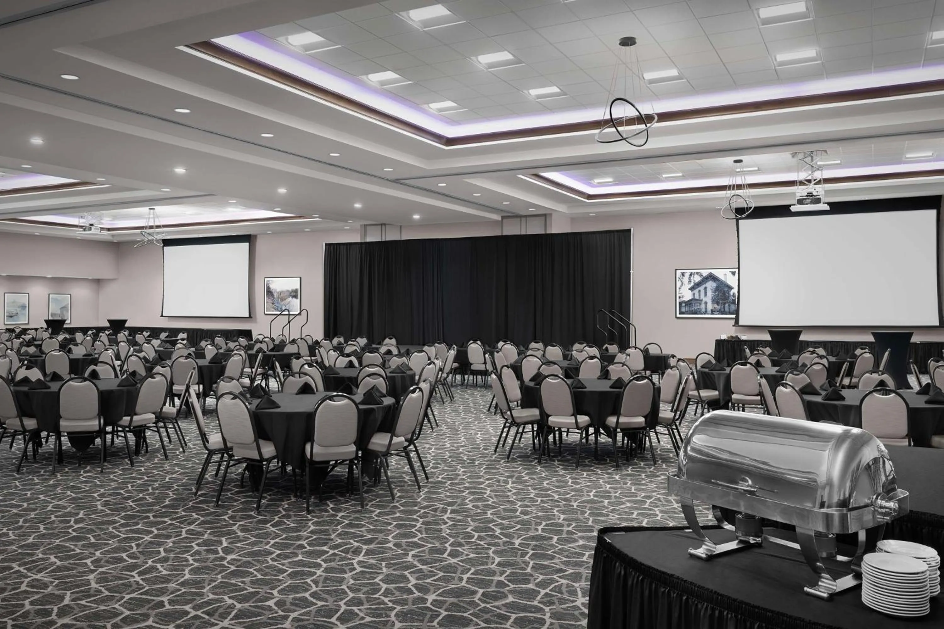 Meeting/conference room in Hilton Garden Inn Cedar Falls Conference Center