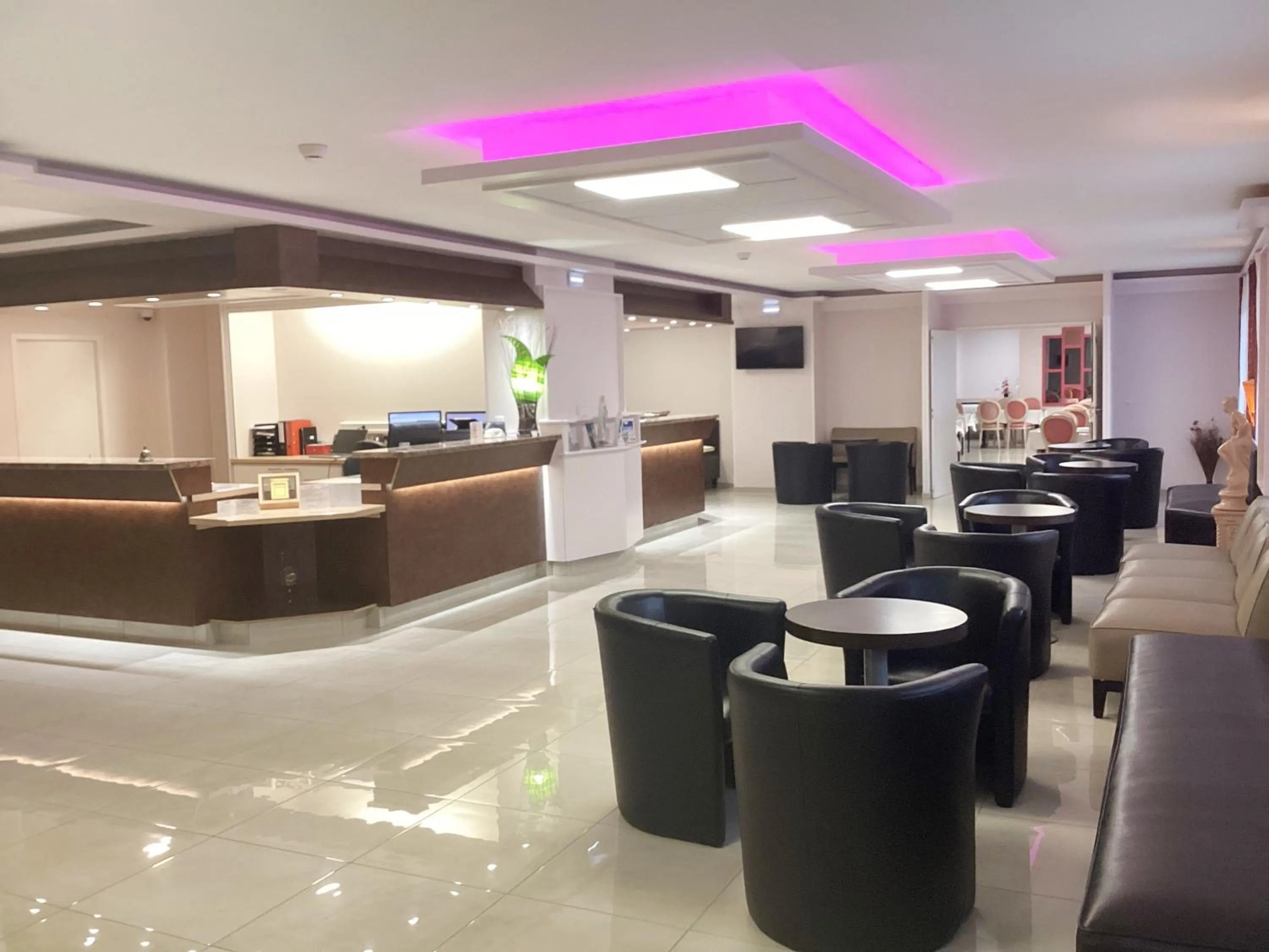 Lobby or reception in Hôtel Alliance