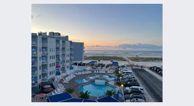 El Coronado Resort