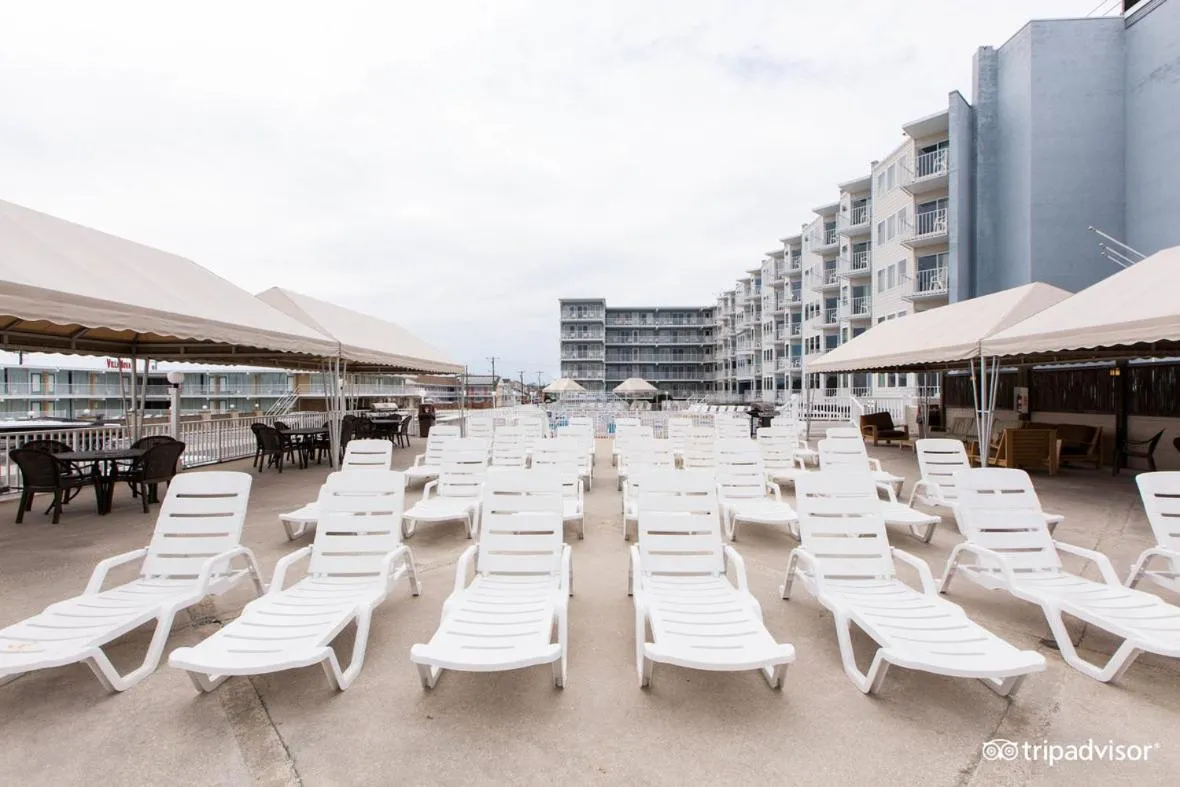 El Coronado Resort