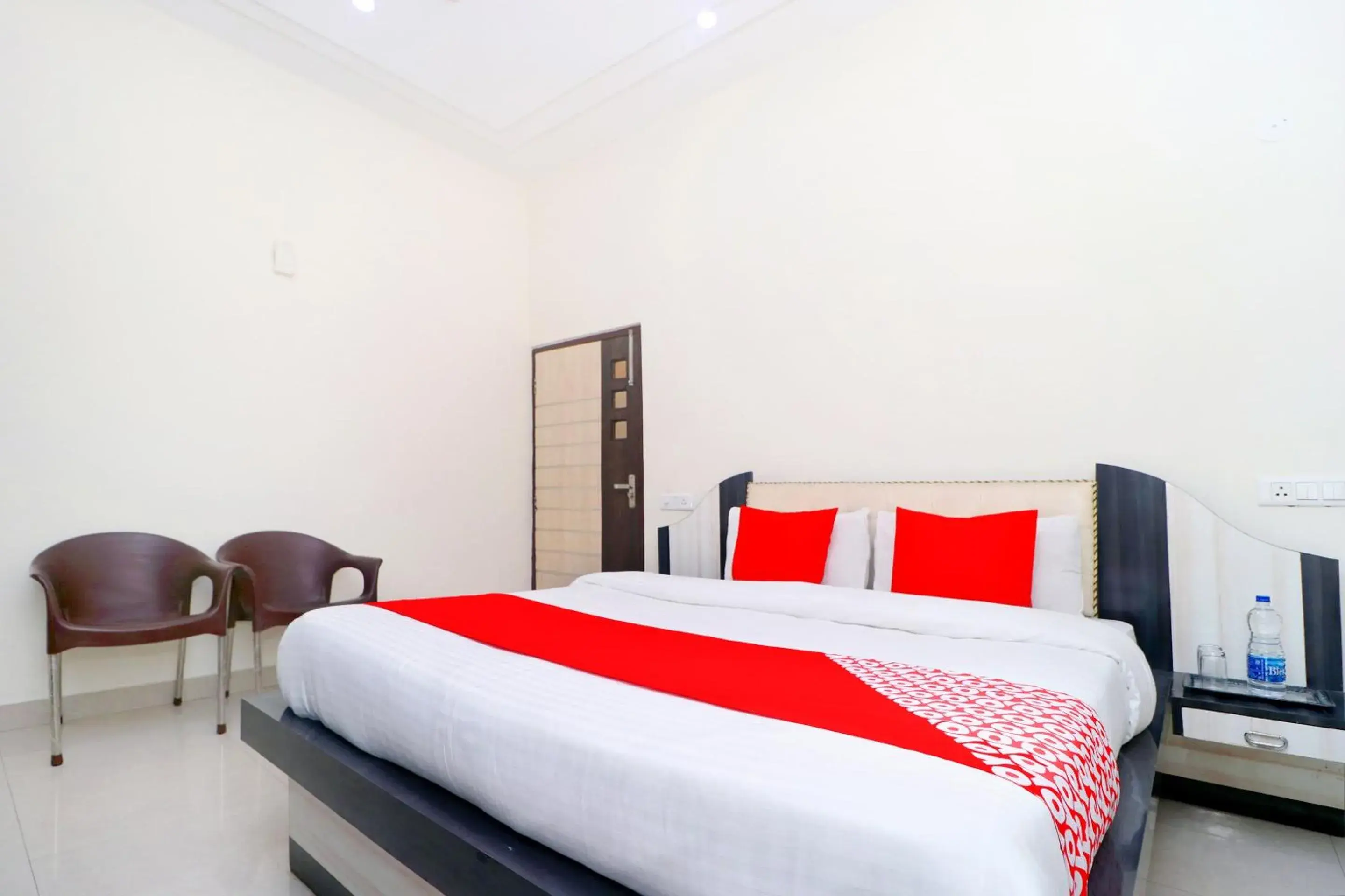 Standard Double Room - single occupancy in Hotel O Sangam Resort Standard Double Room - single occupancy in Hotel O Sangam Resort