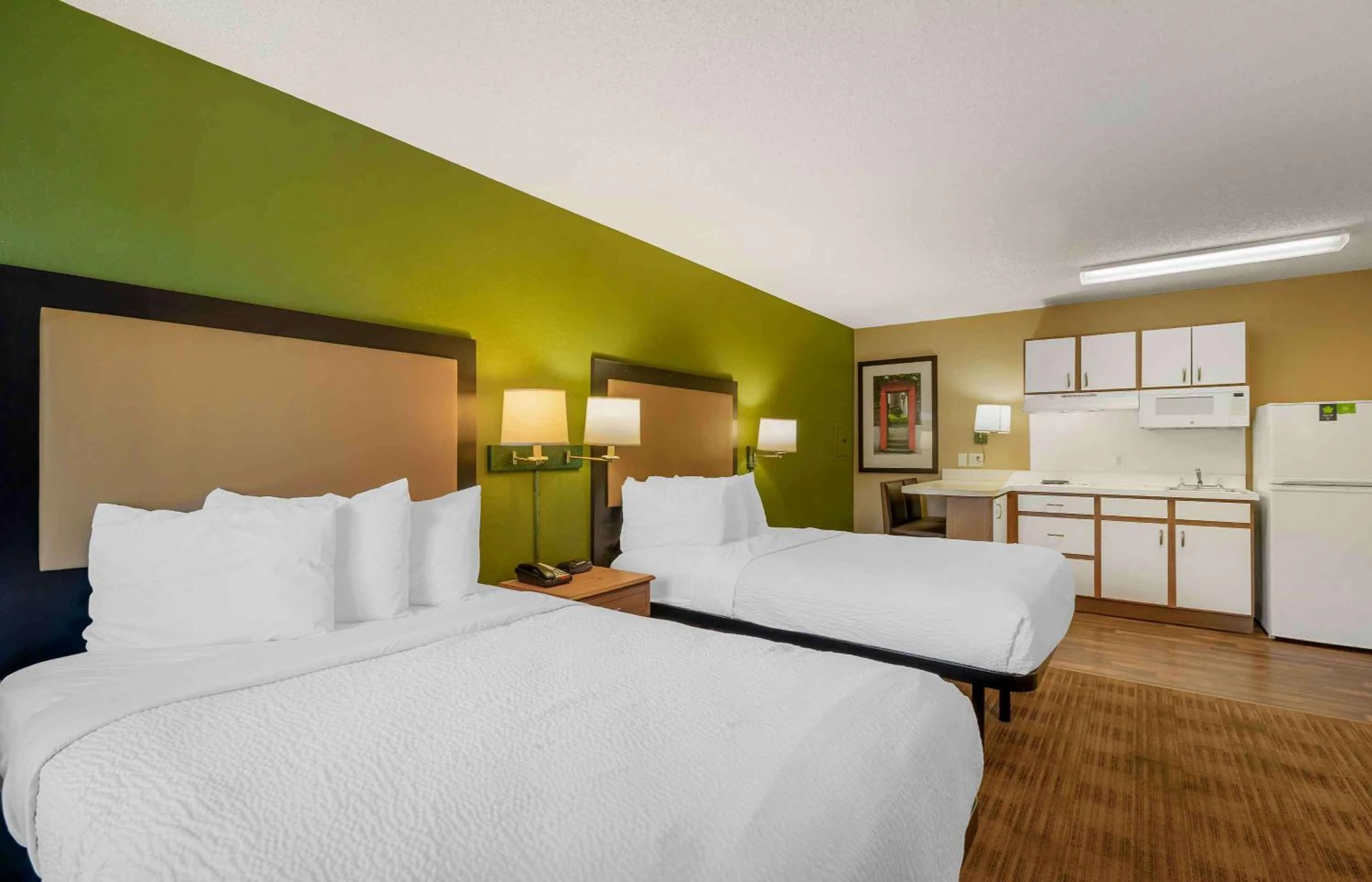 Bedroom, Bed in Extended Stay America Suites - Clearwater - Carillon Park