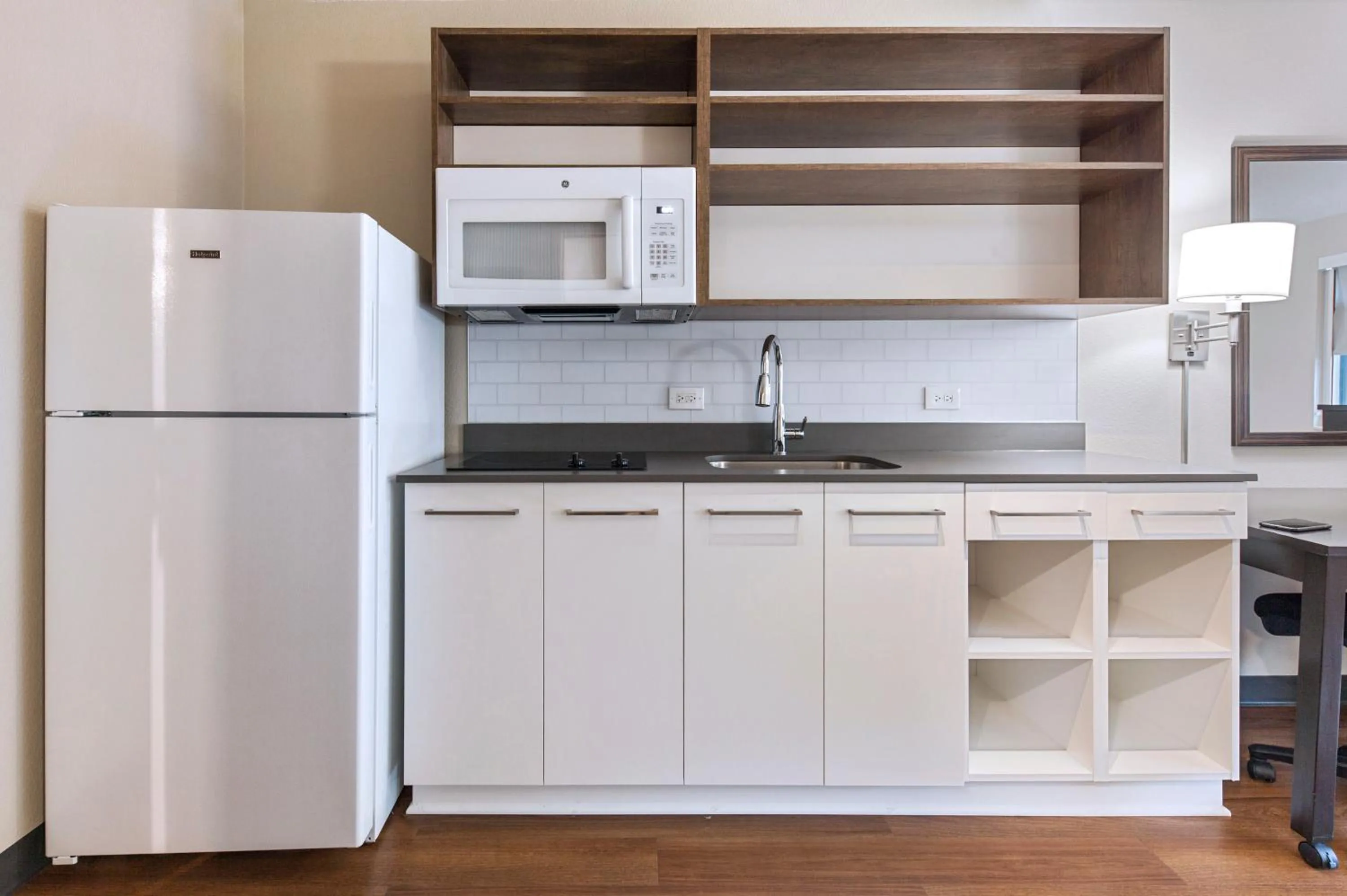 Kitchen or kitchenette in Extended Stay America Premier Suites - Nashville - Vanderbilt