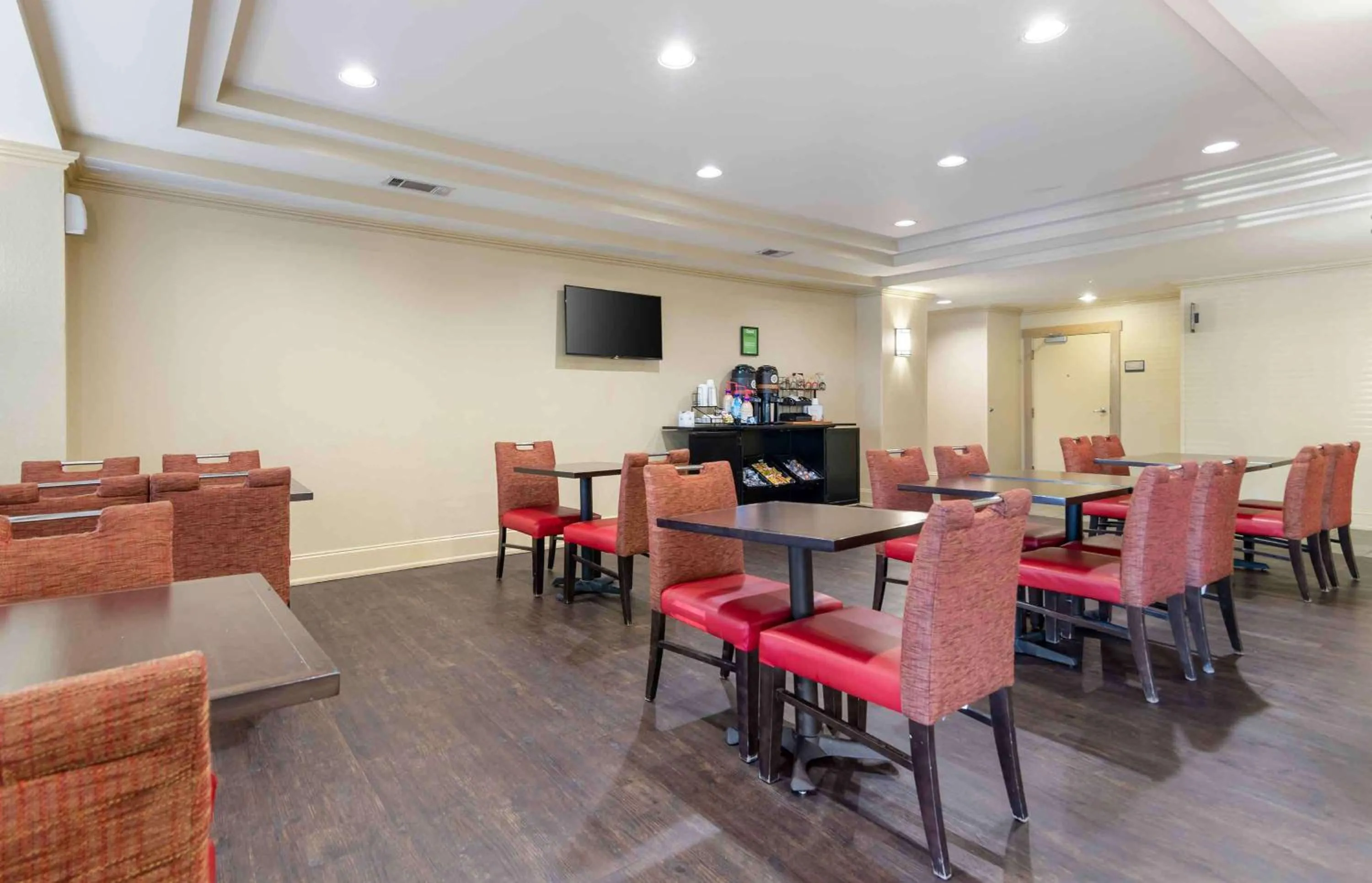 Restaurant/places to eat in Extended Stay America Suites - Atlanta - Gwinnett Place