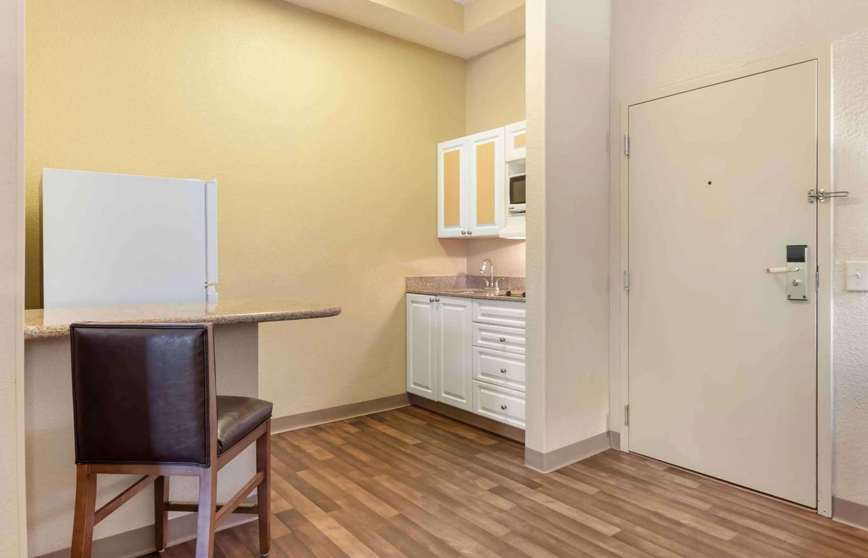 Bedroom in Extended Stay America Suites - Atlanta - Gwinnett Place