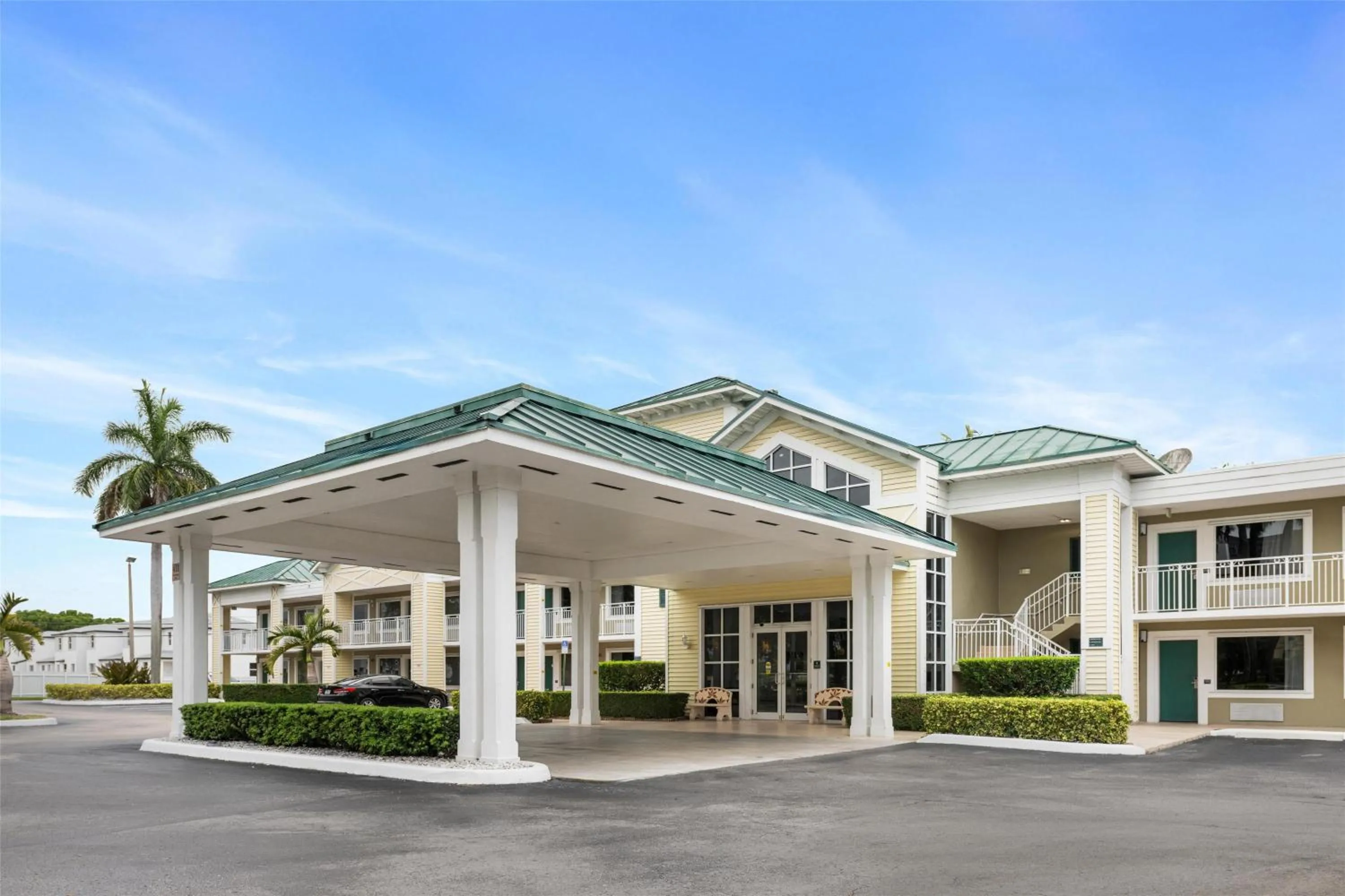 Property building in Best Western Gateway To The Keys - Florida City, Homestead, Everglades