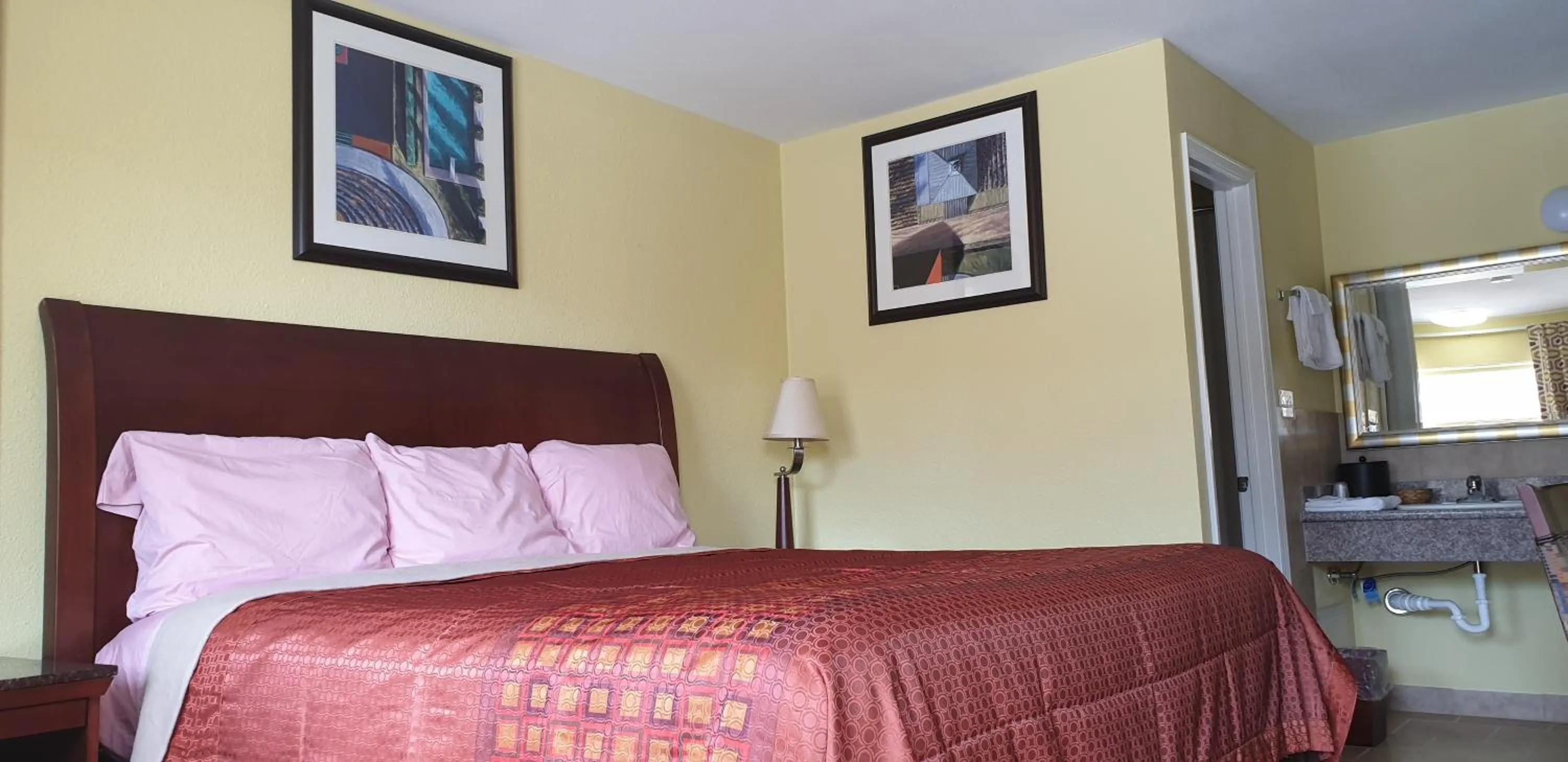 Bed in Great Western Inn