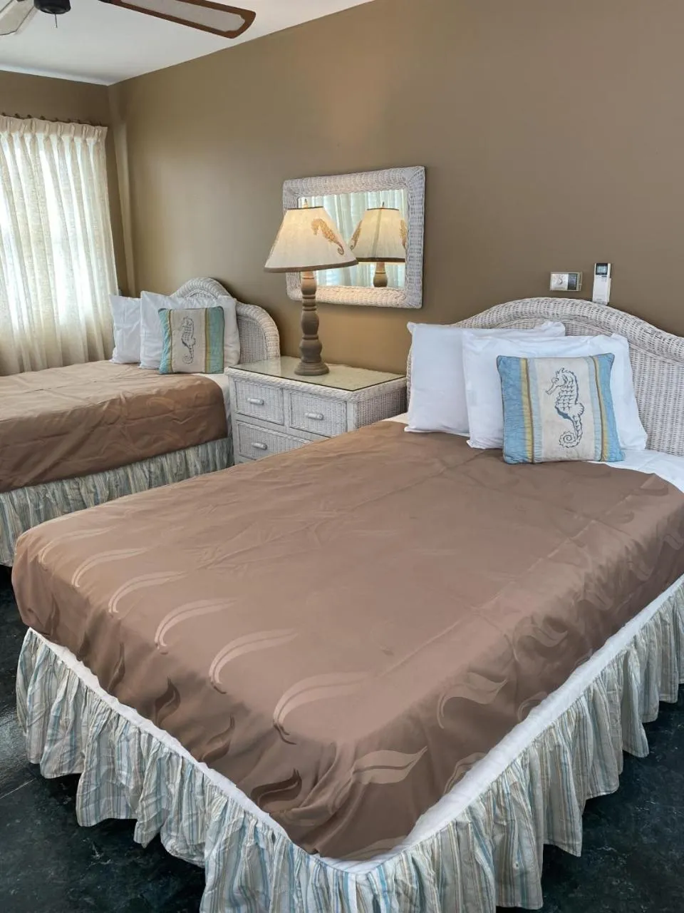 Bedroom in The Admiral Hotel/Motel