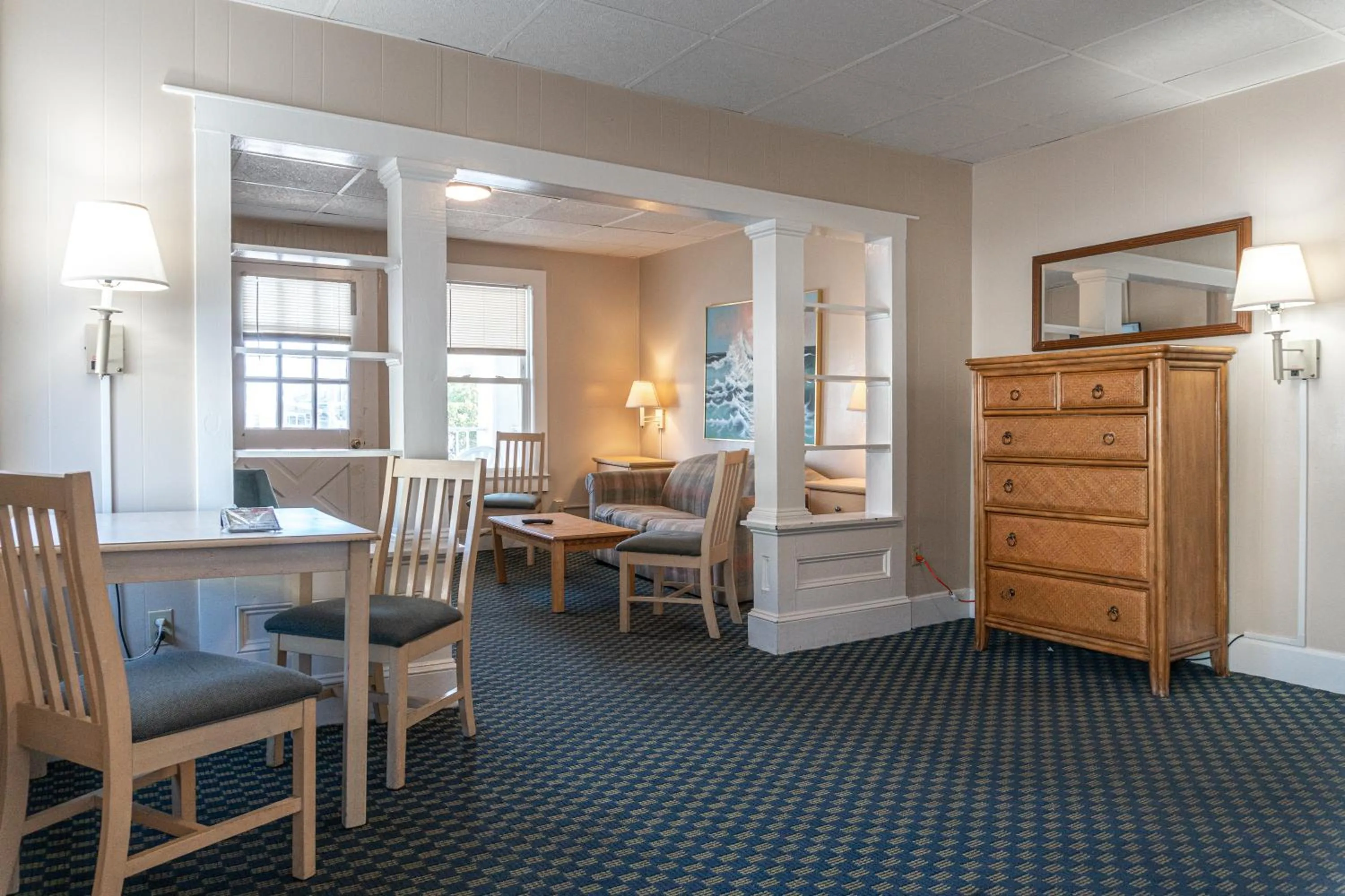 Photo of the whole room in The Admiral Hotel/Motel