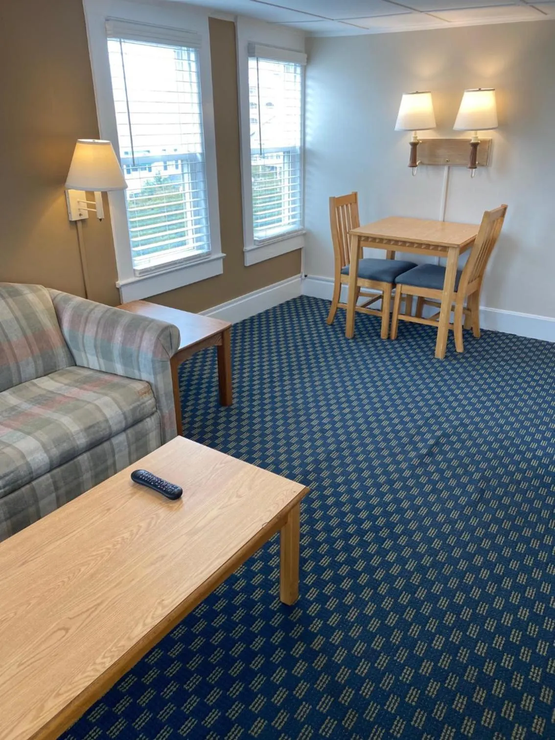 Photo of the whole room in The Admiral Hotel/Motel