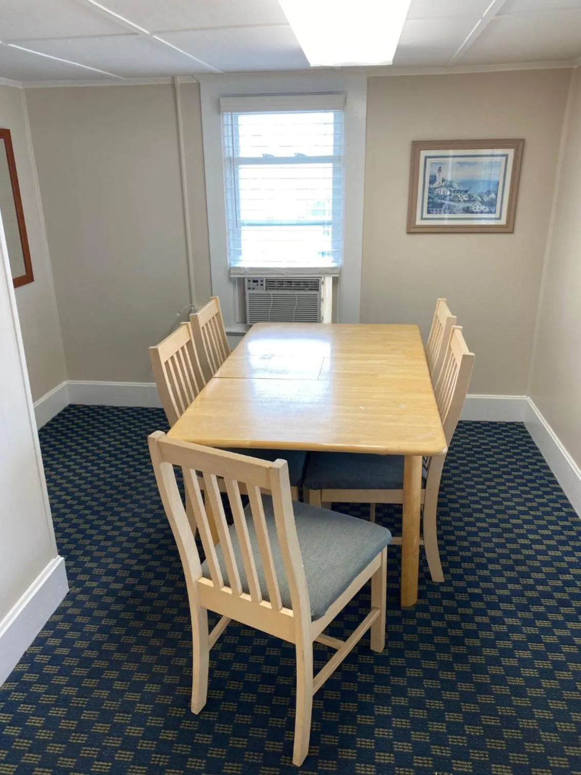 Dining area in The Admiral Hotel/Motel