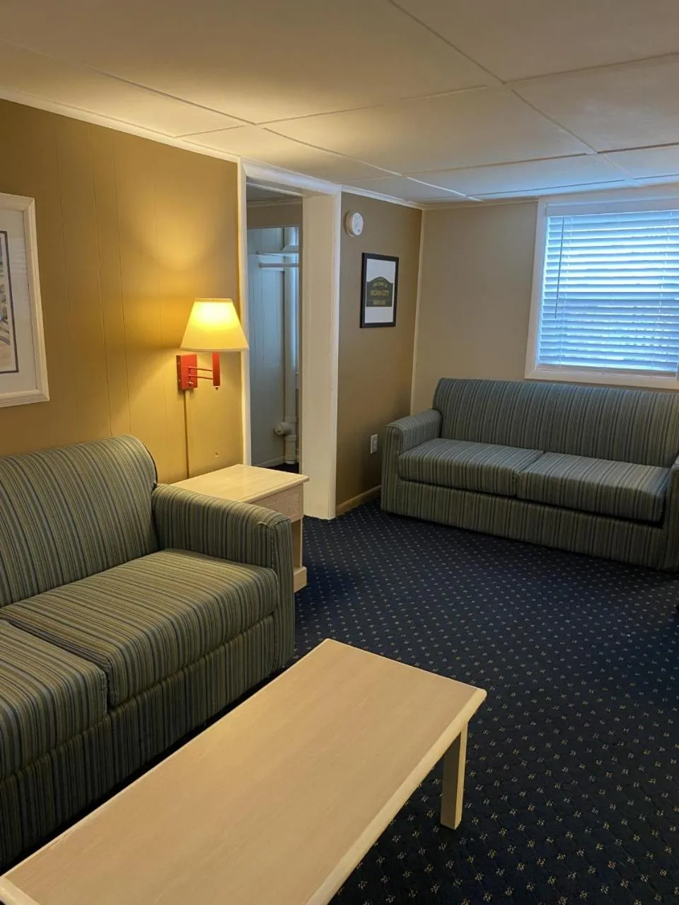 Seating area in The Admiral Hotel/Motel