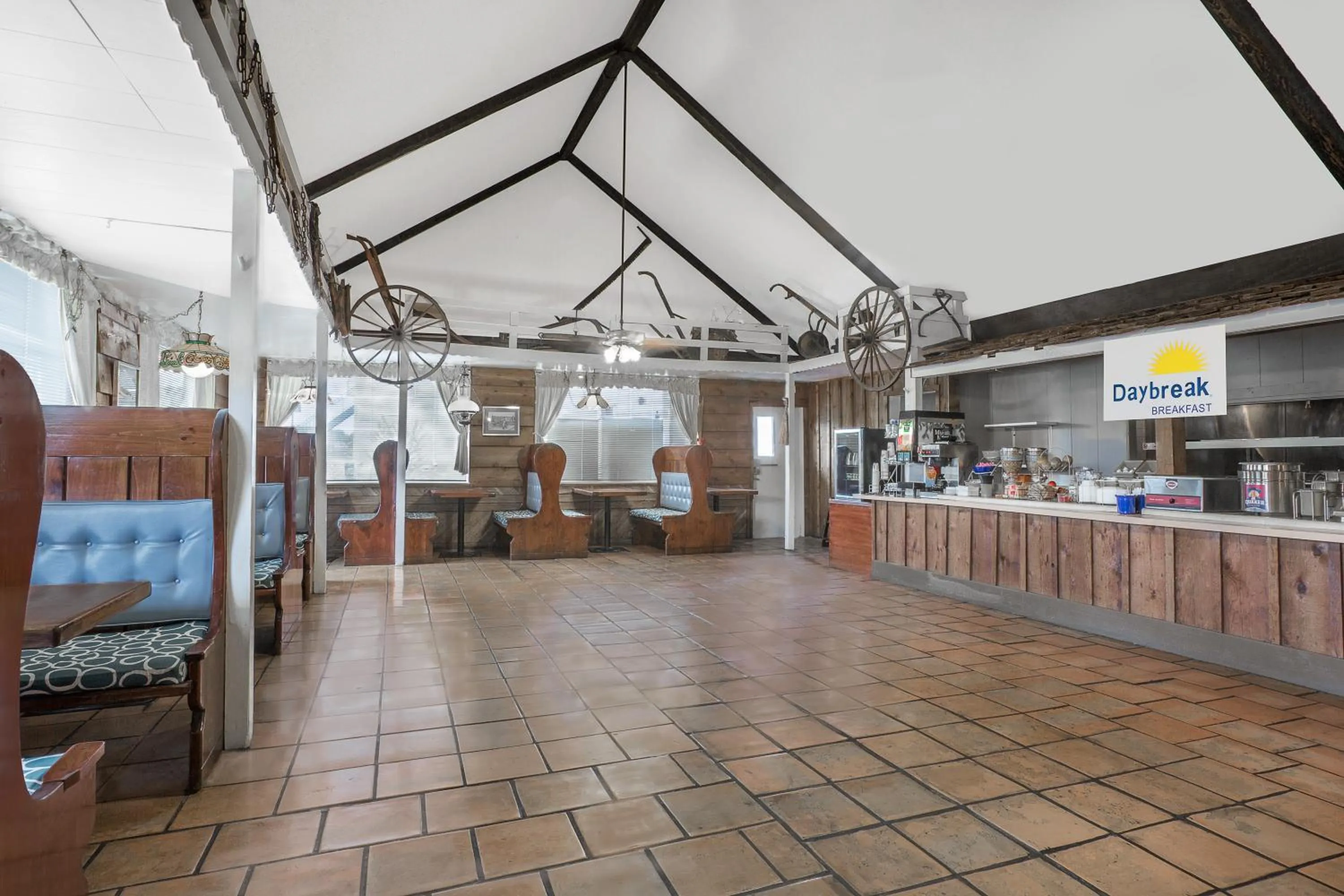 American breakfast in Days Inn by Wyndham Meridian