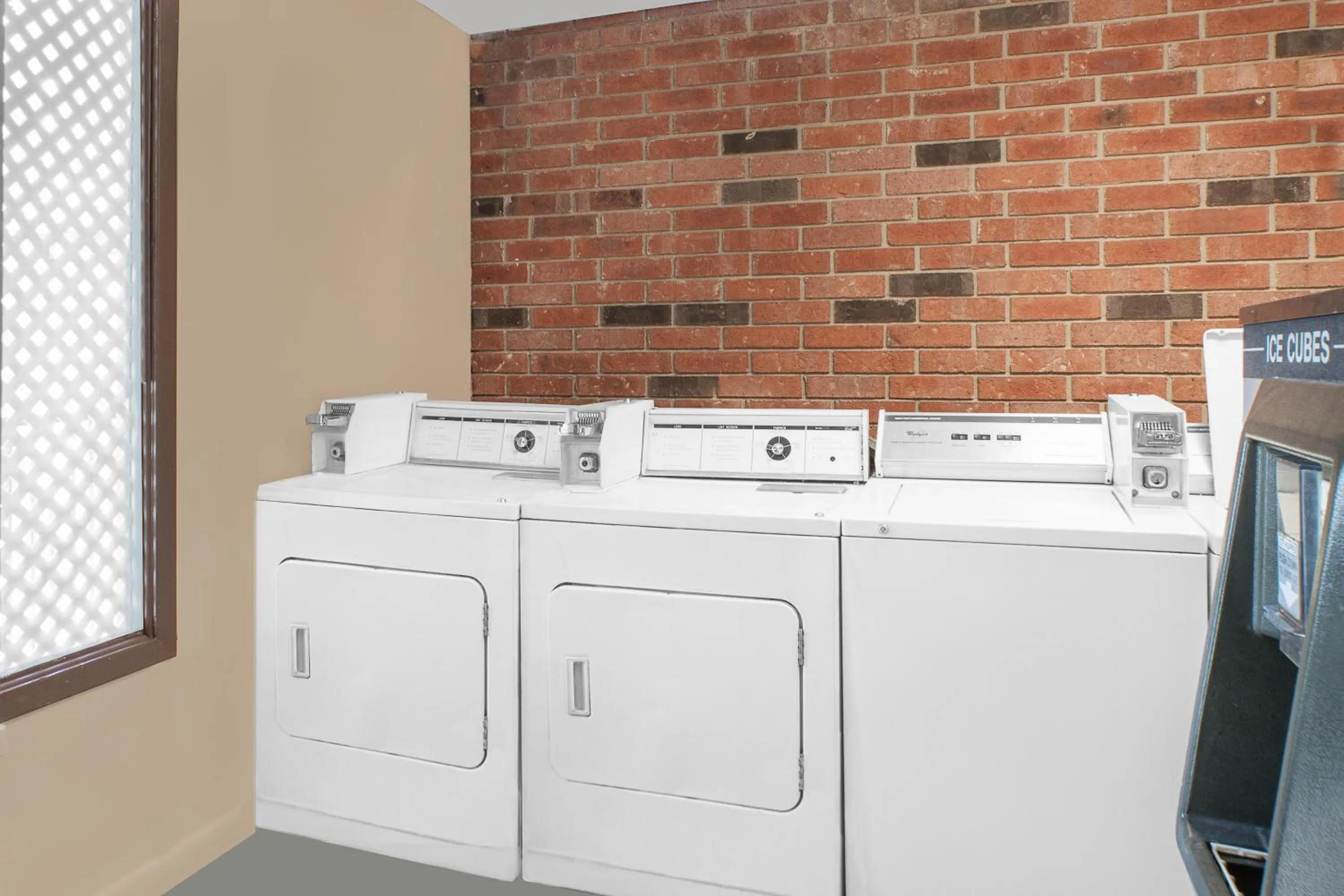 Area and facilities, Kitchen/Kitchenette in Days Inn by Wyndham Meridian