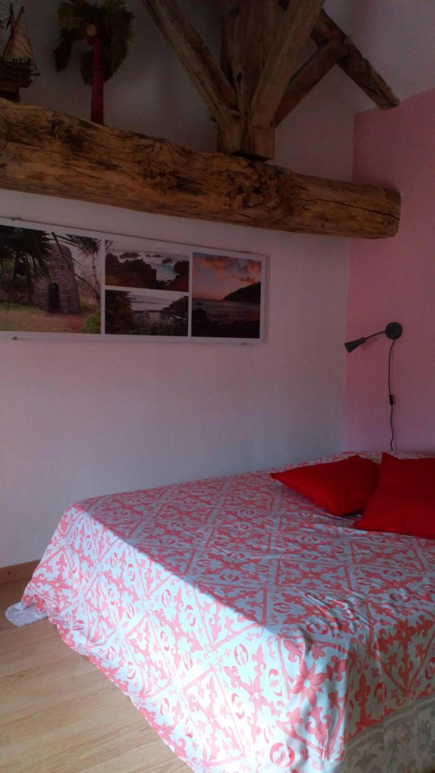 Bed in ESCALE REUNIONNAISE