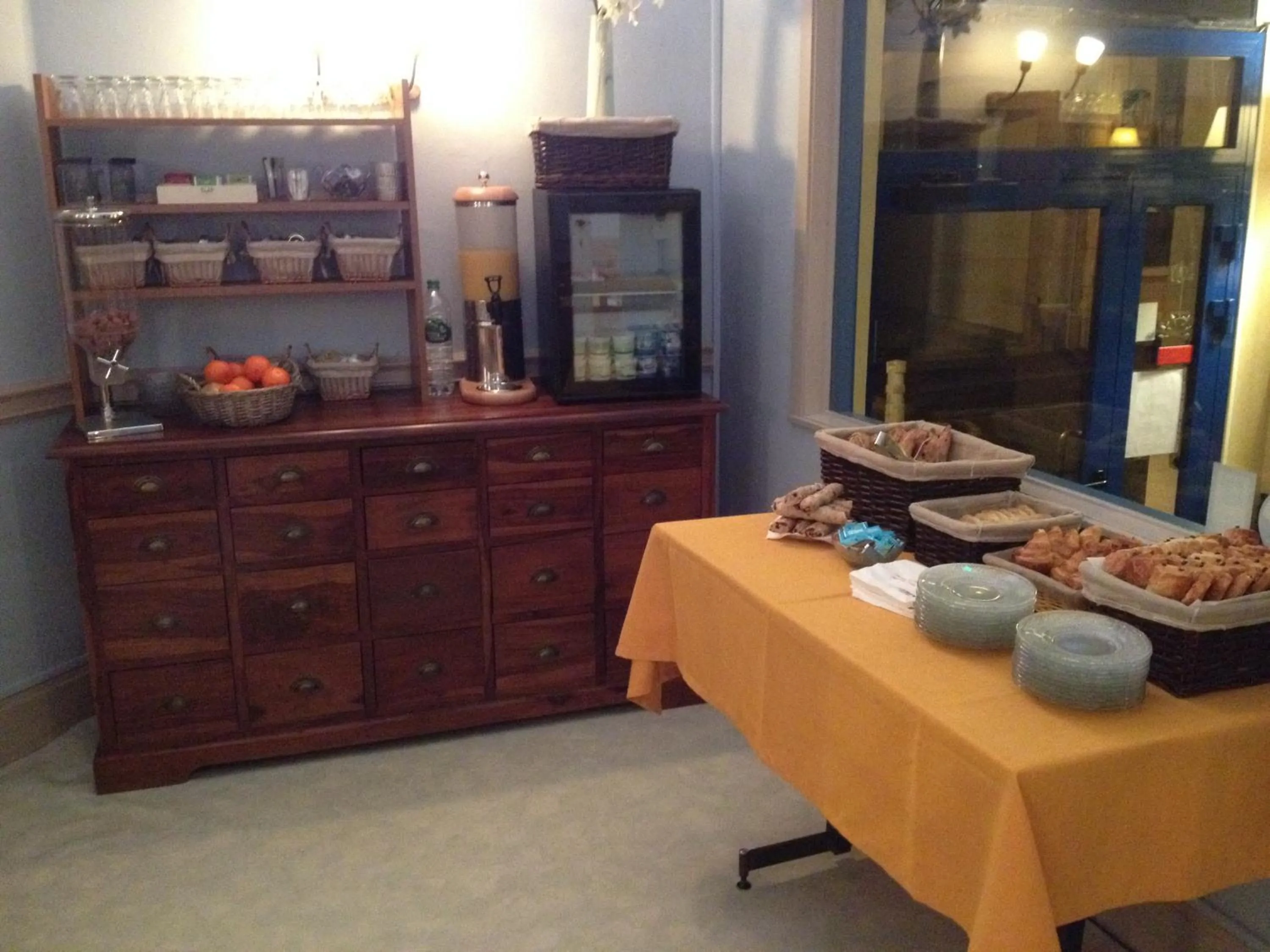 Breakfast in Trianon