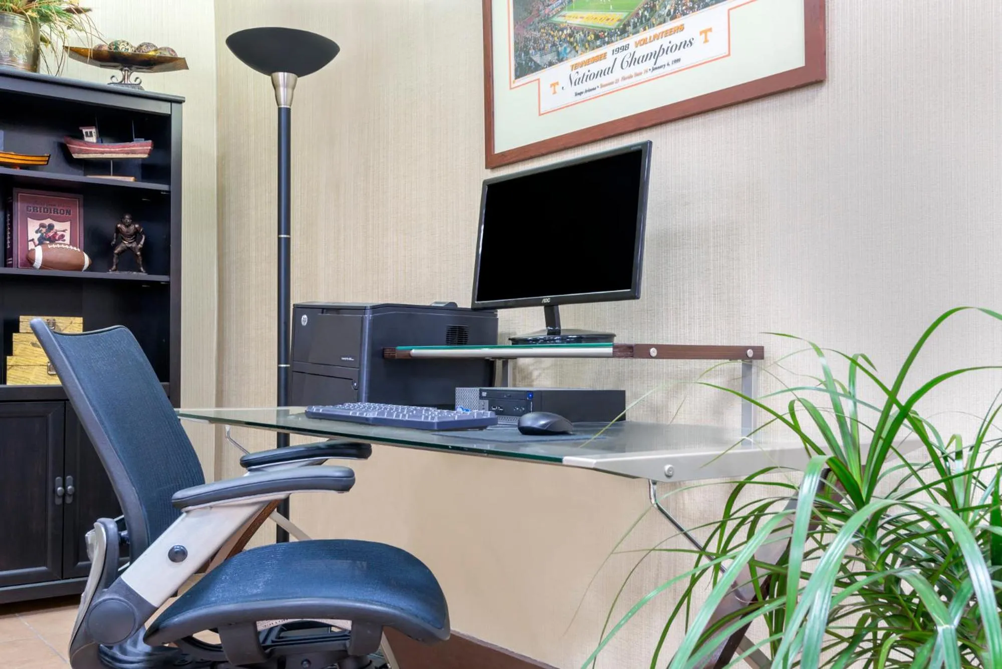 Lobby or reception in Days Inn by Wyndham Knoxville East