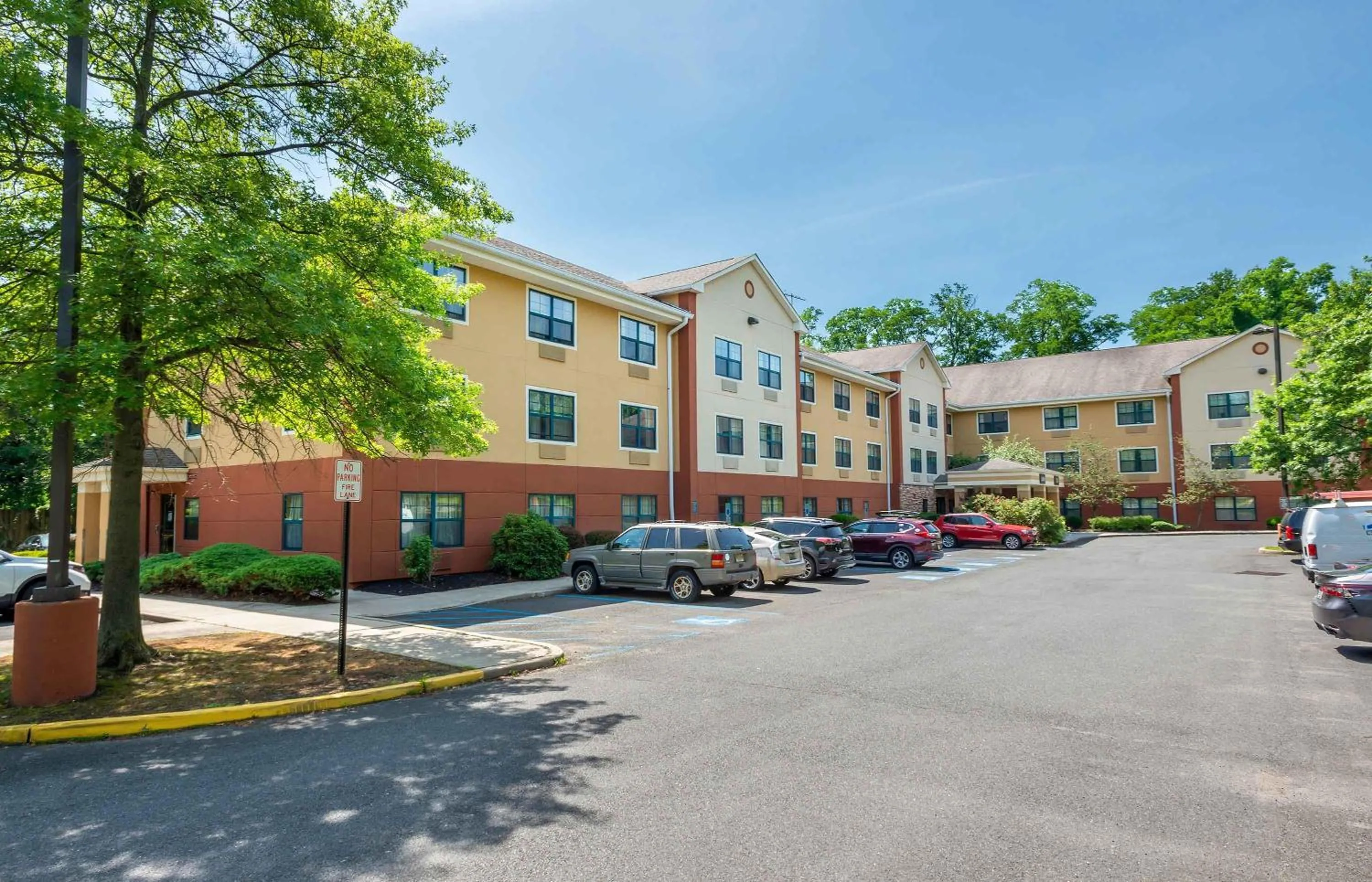 Property building in Extended Stay America Suites - Red Bank - Middletown