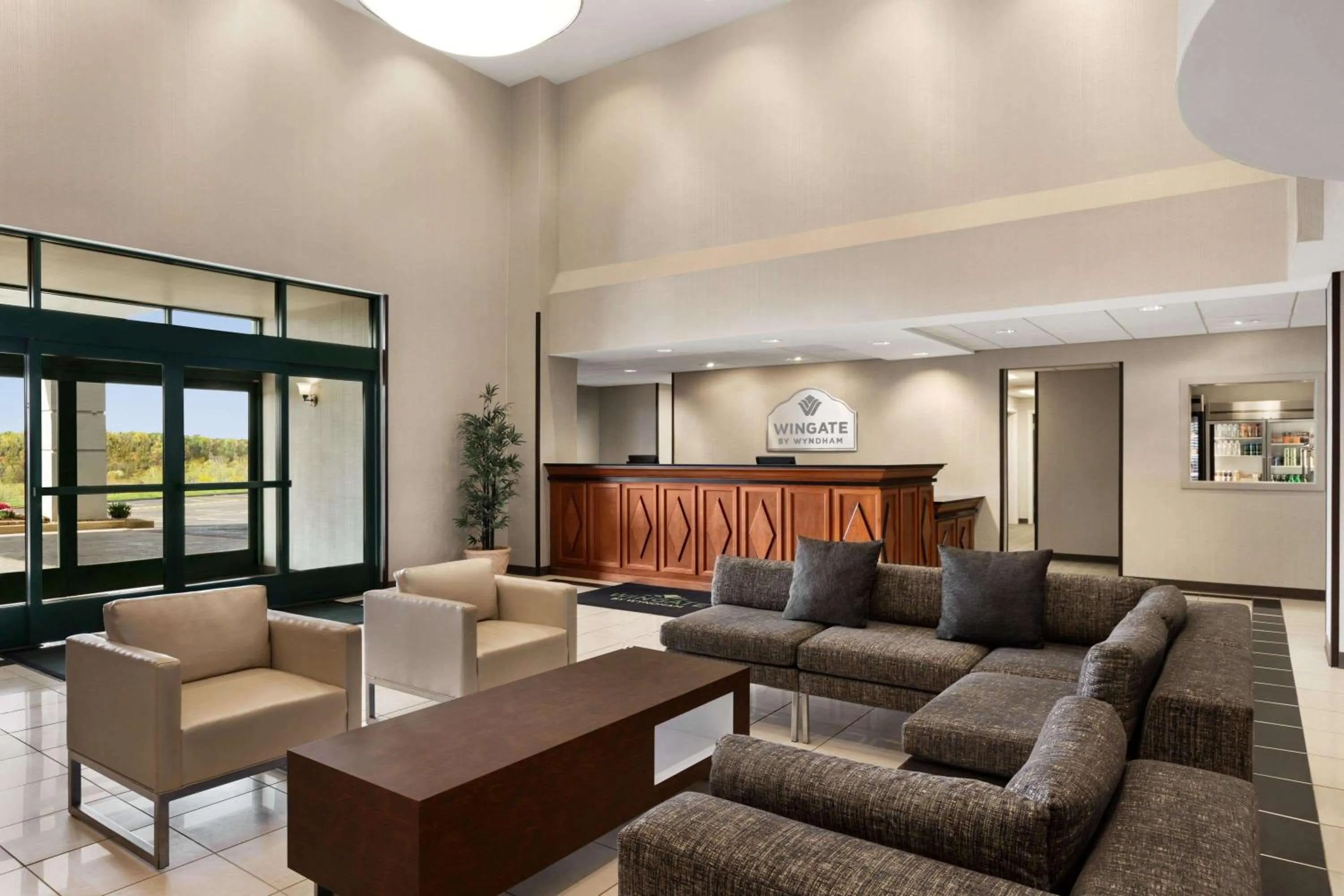 Lobby or reception in Wingate by Wyndham Bridgeport Clarksburg