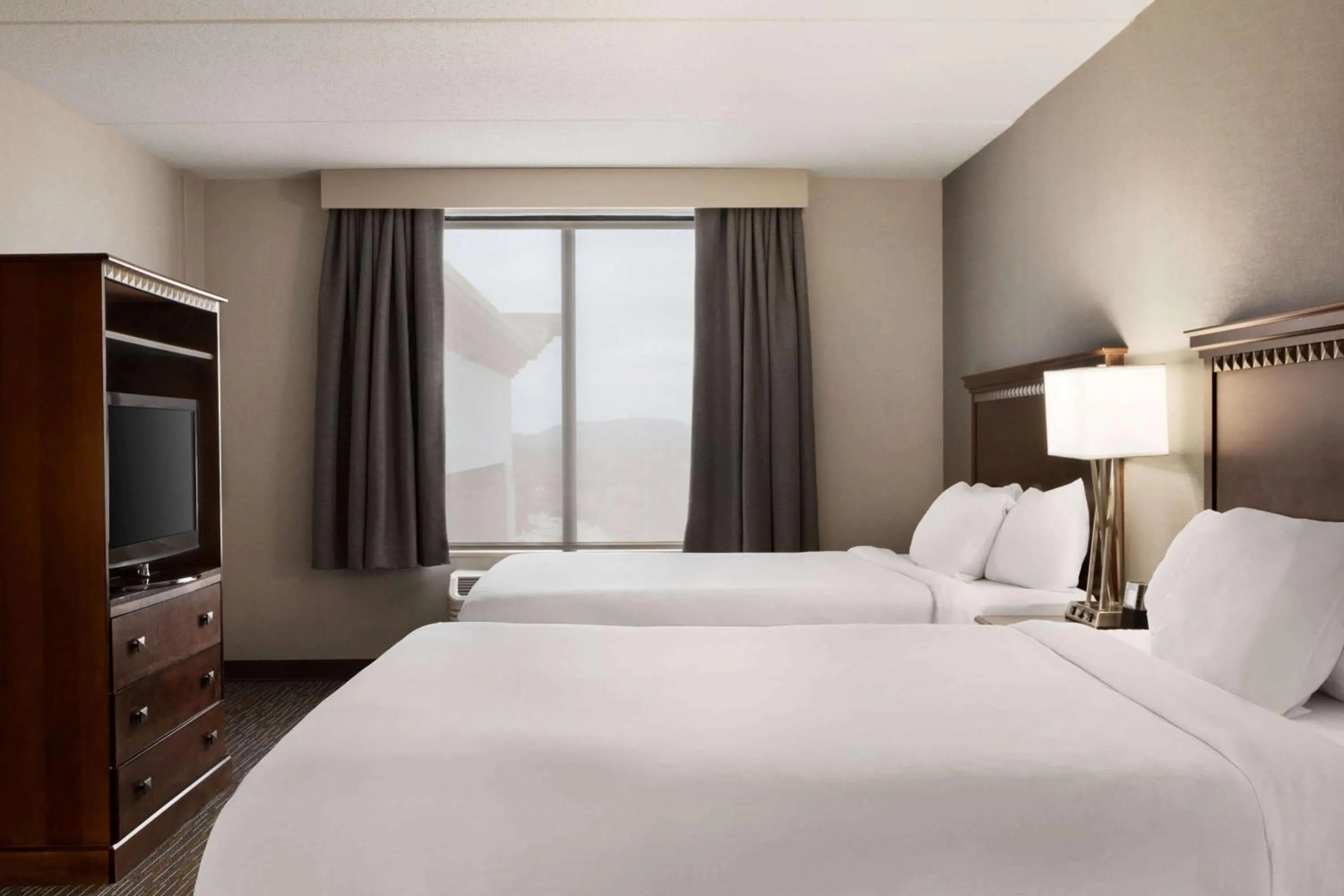 Photo of the whole room, Bed in Wingate by Wyndham Bridgeport Clarksburg