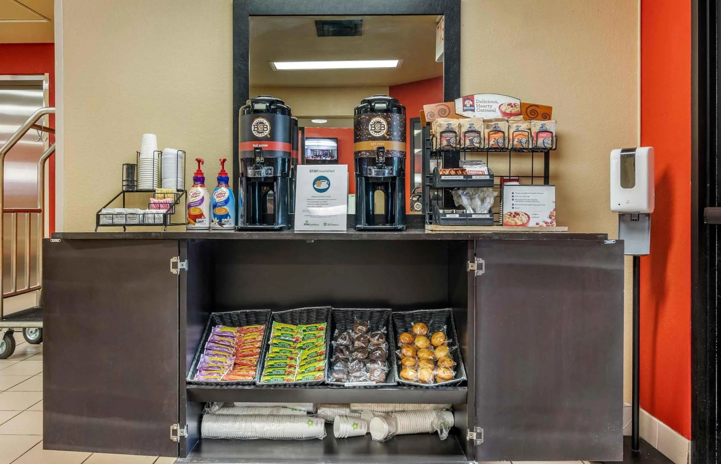 Breakfast in Extended Stay America Suites - Pittsburgh - Carnegie